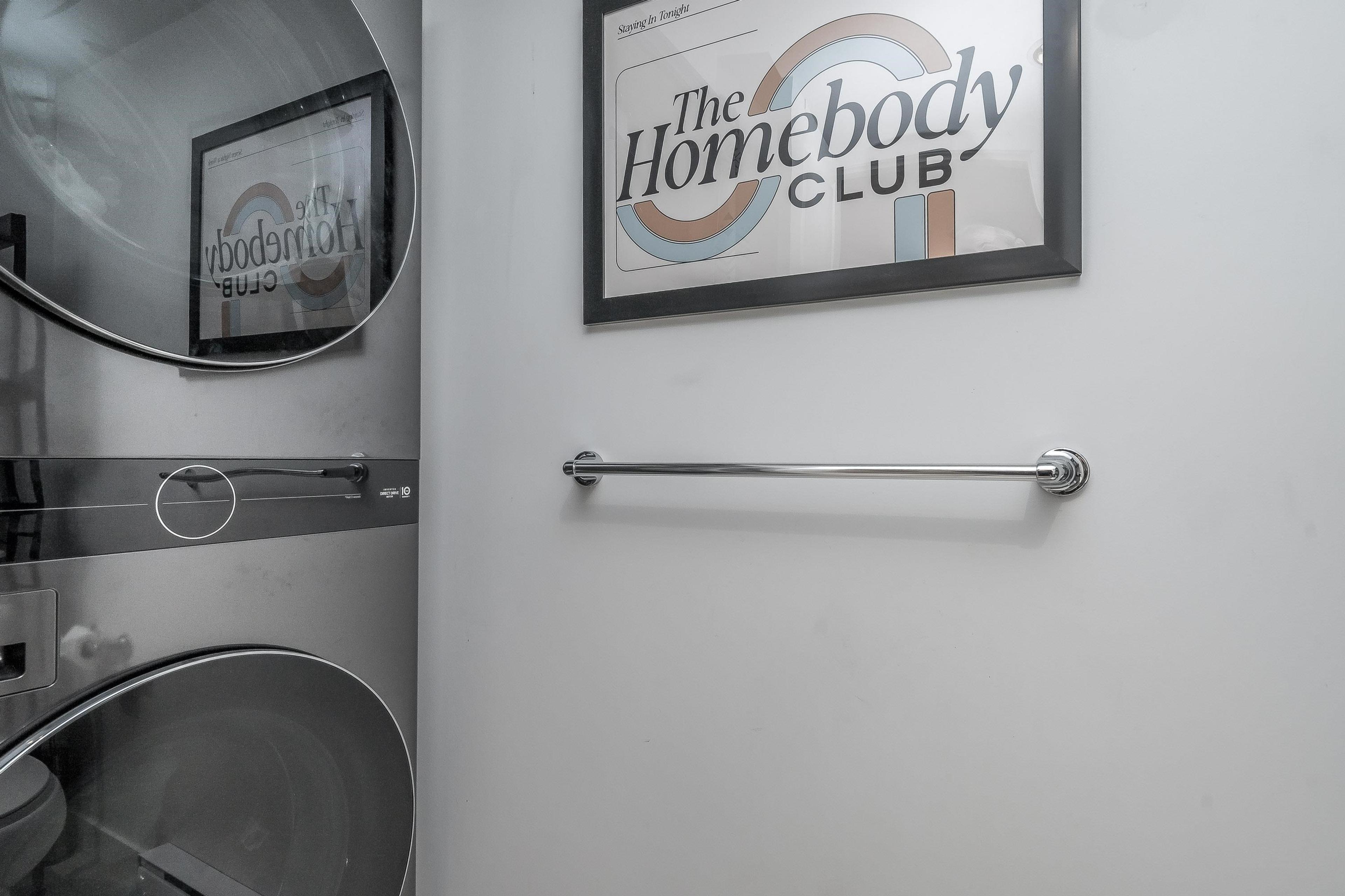 #60 8476 207A STREET - 26