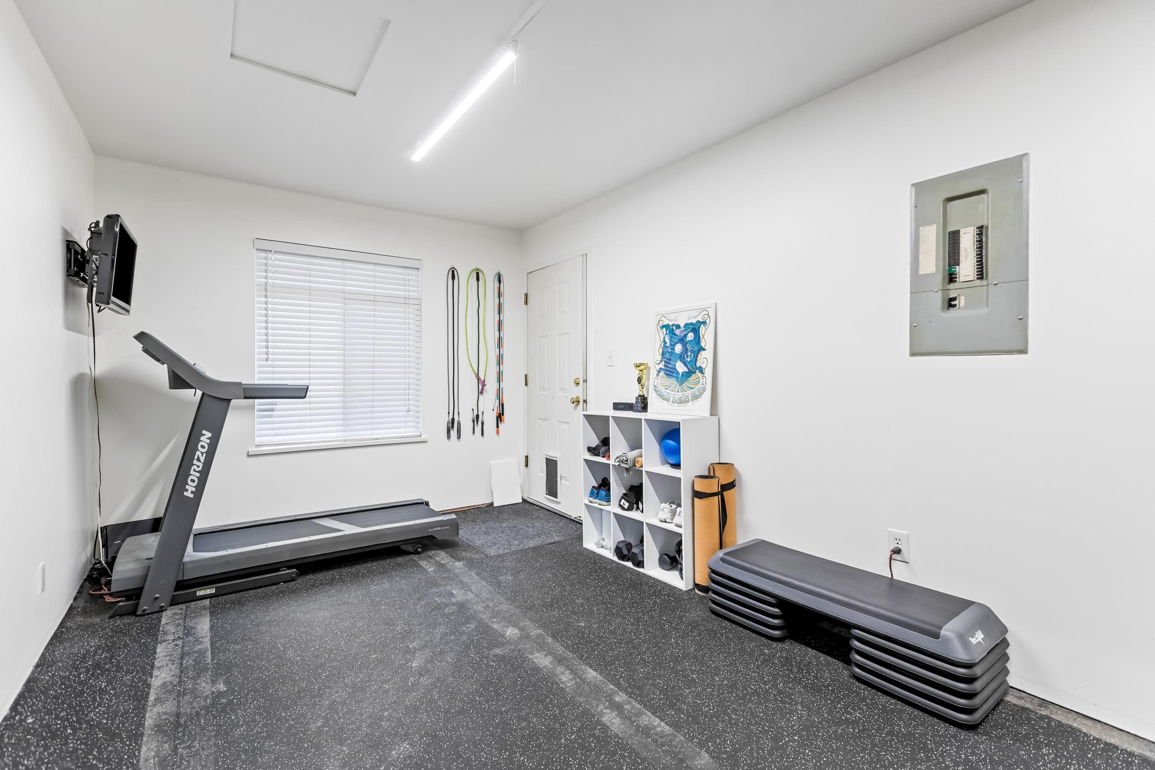 #30 32361 MCRAE AVENUE - 28