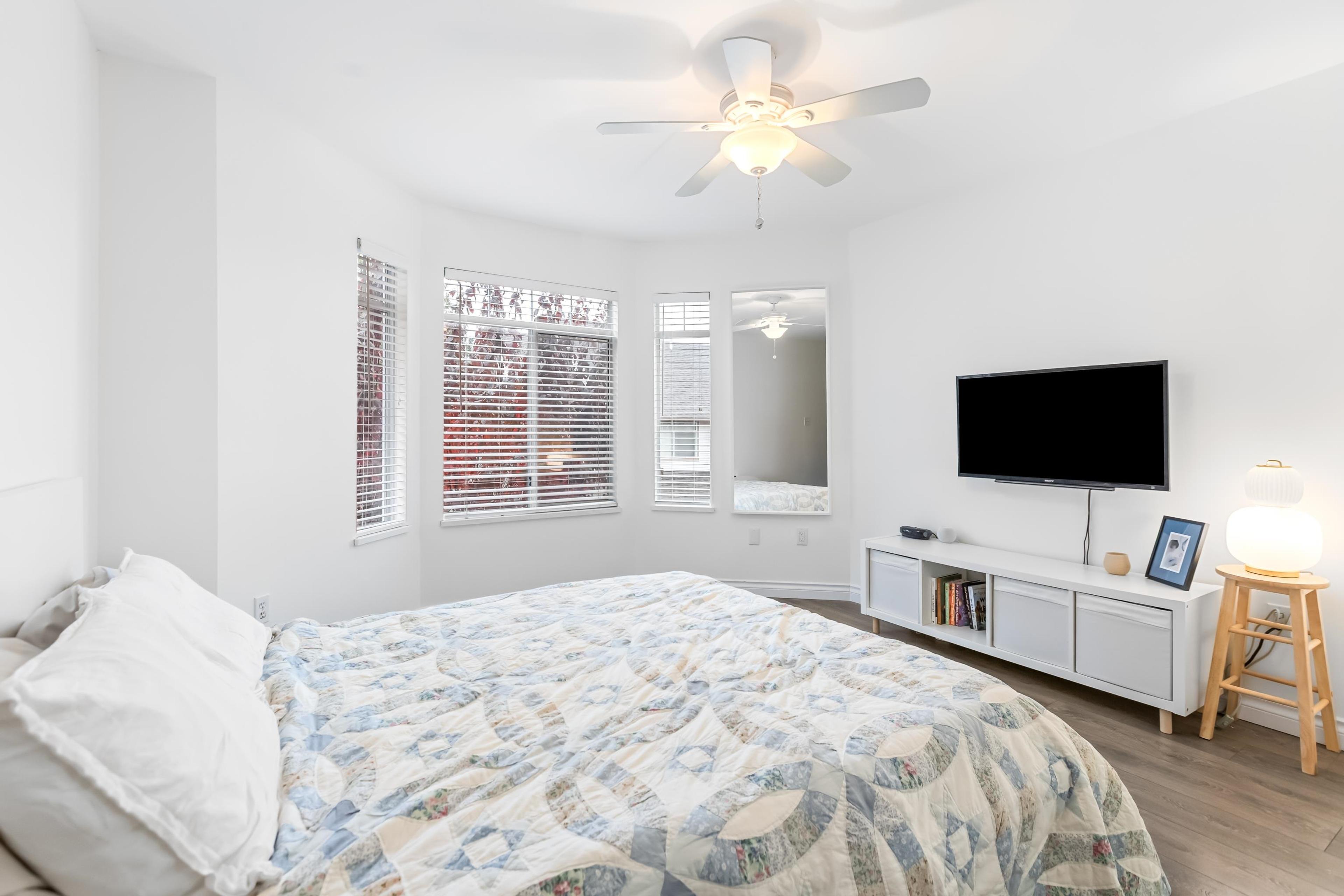 #30 32361 MCRAE AVENUE - 19