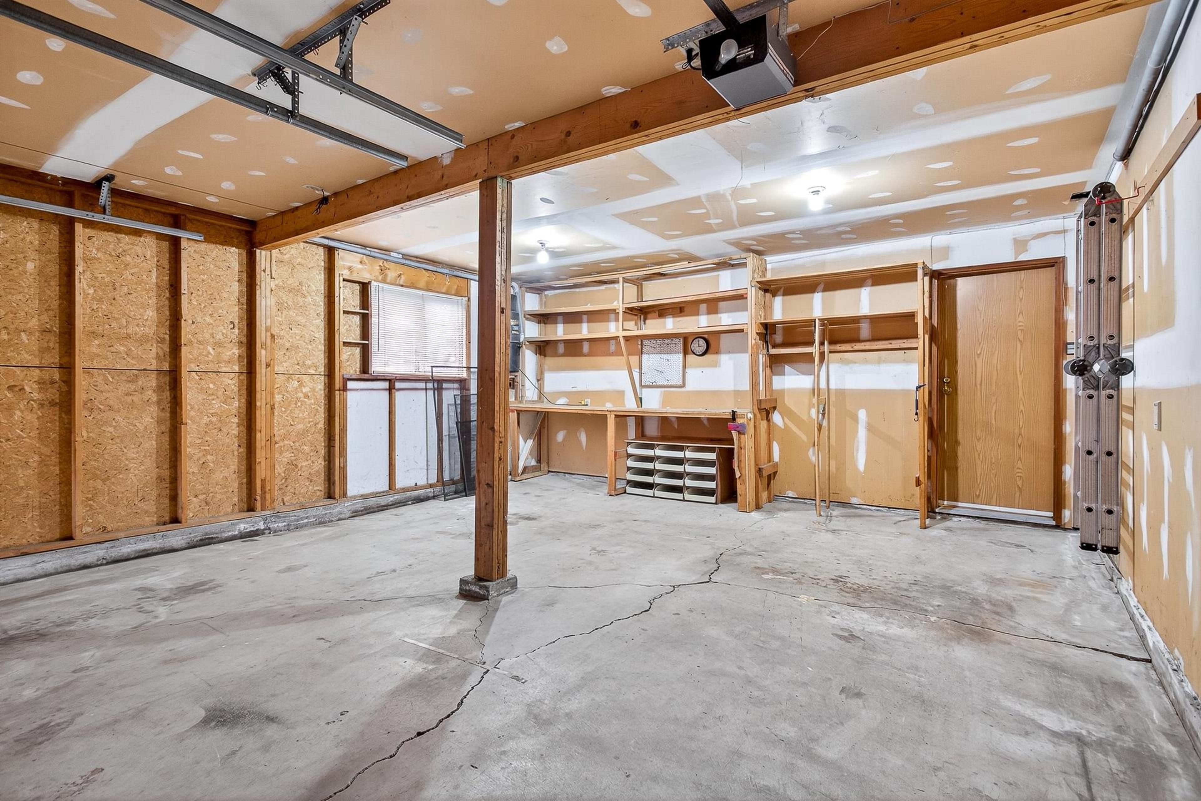 11918 BRUCE PLACE - 33