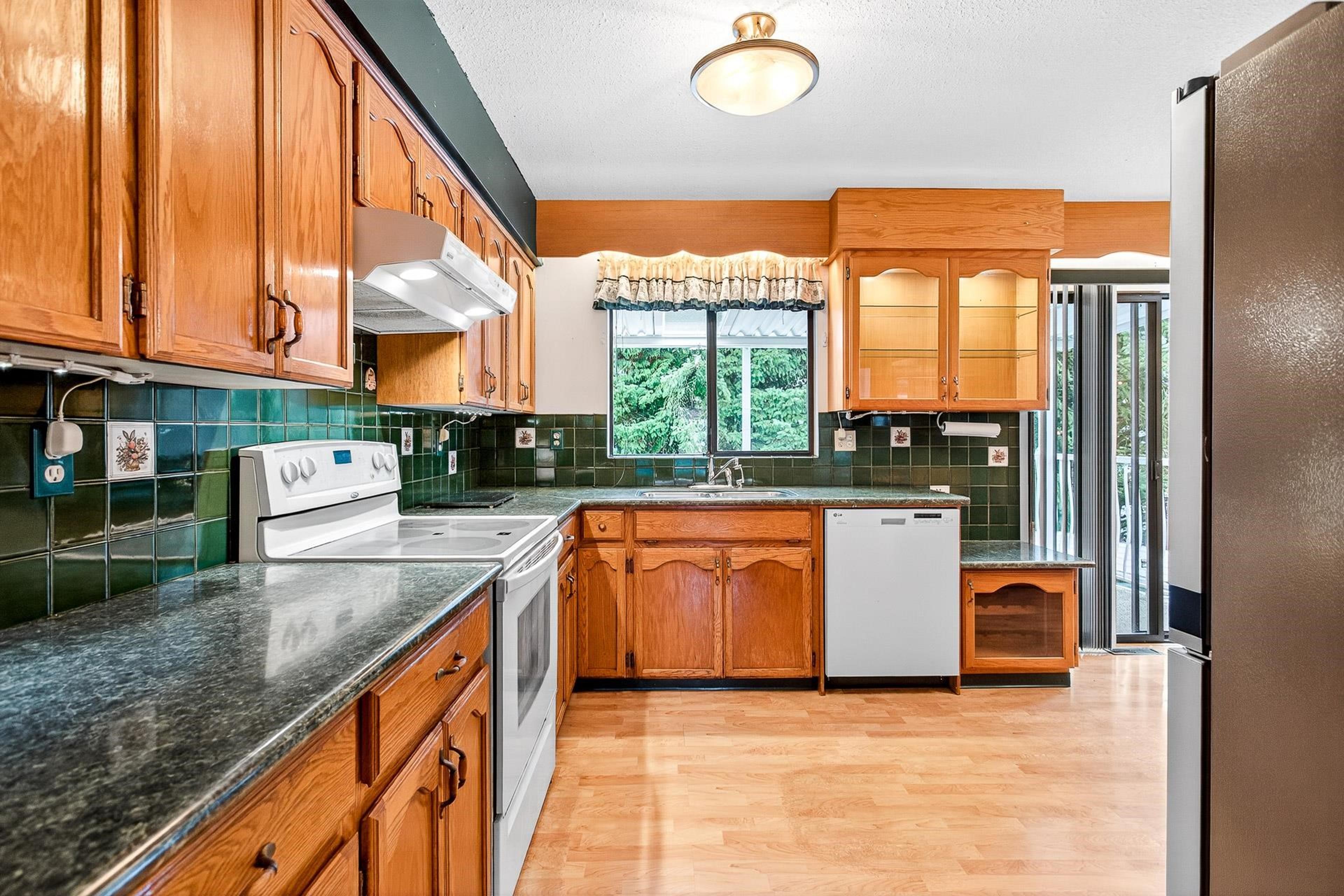 11918 BRUCE PLACE - 11