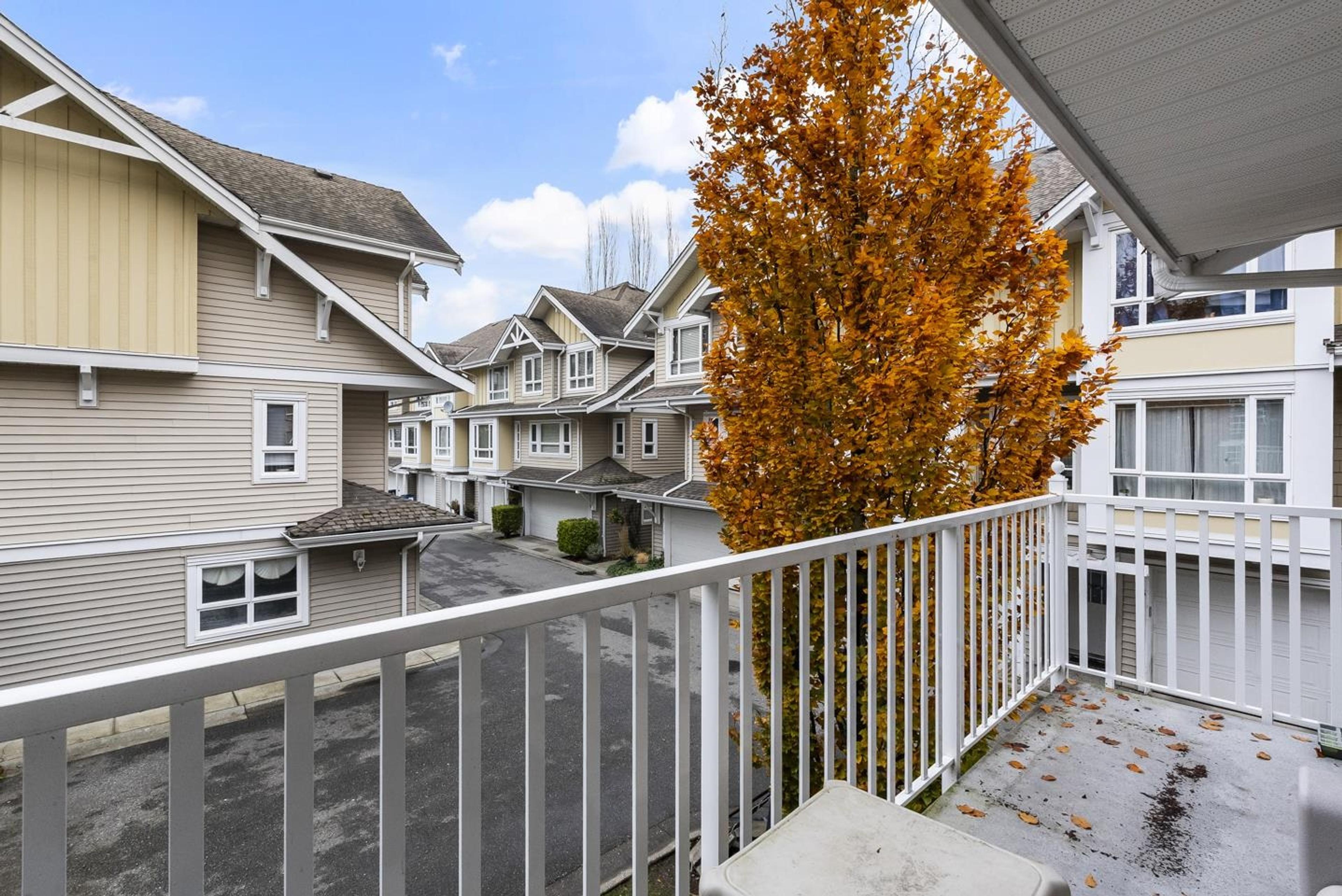 #18 5355 201A STREET - 32