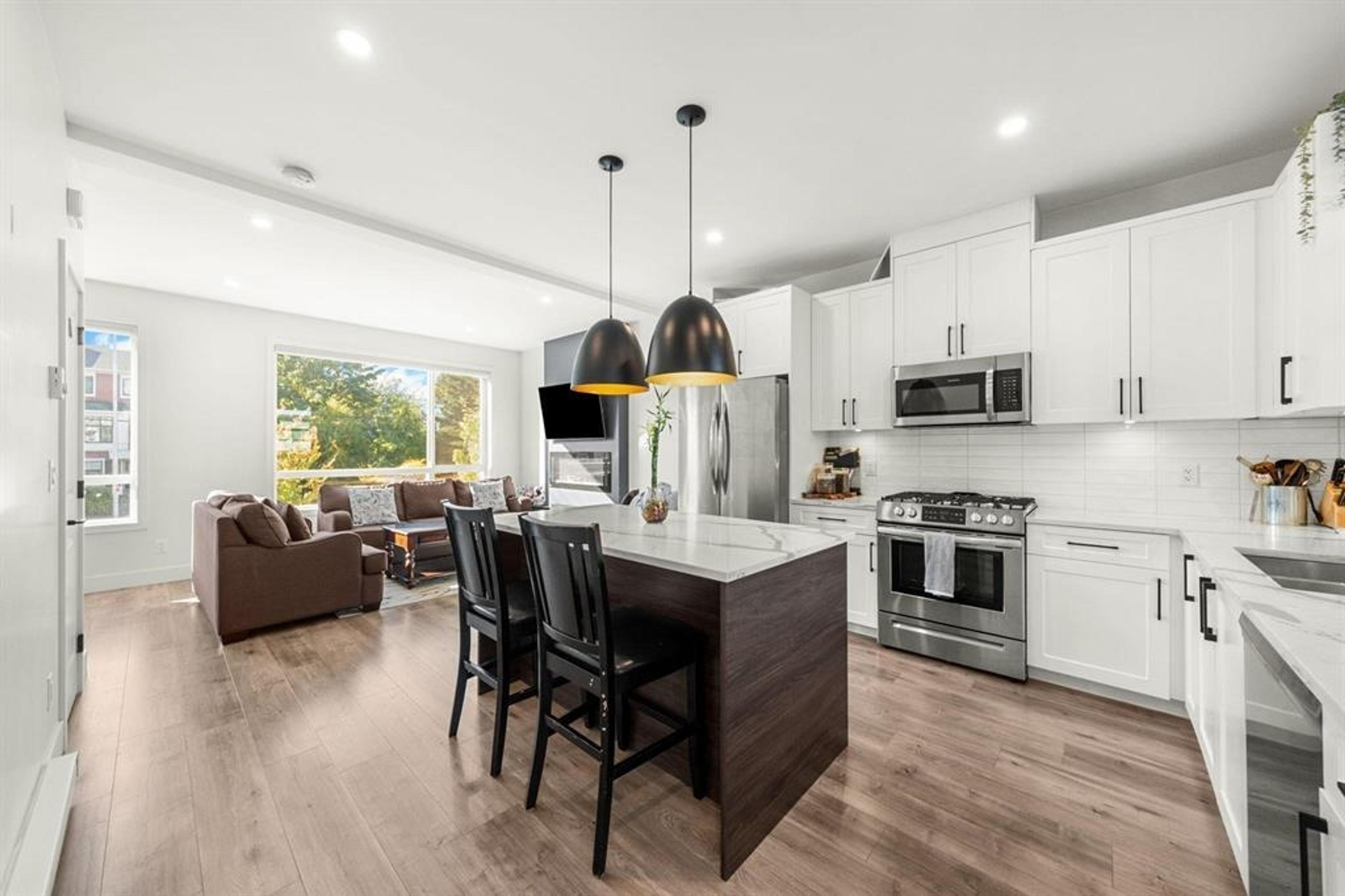 #5 27640 LANTERN AVENUE - 8