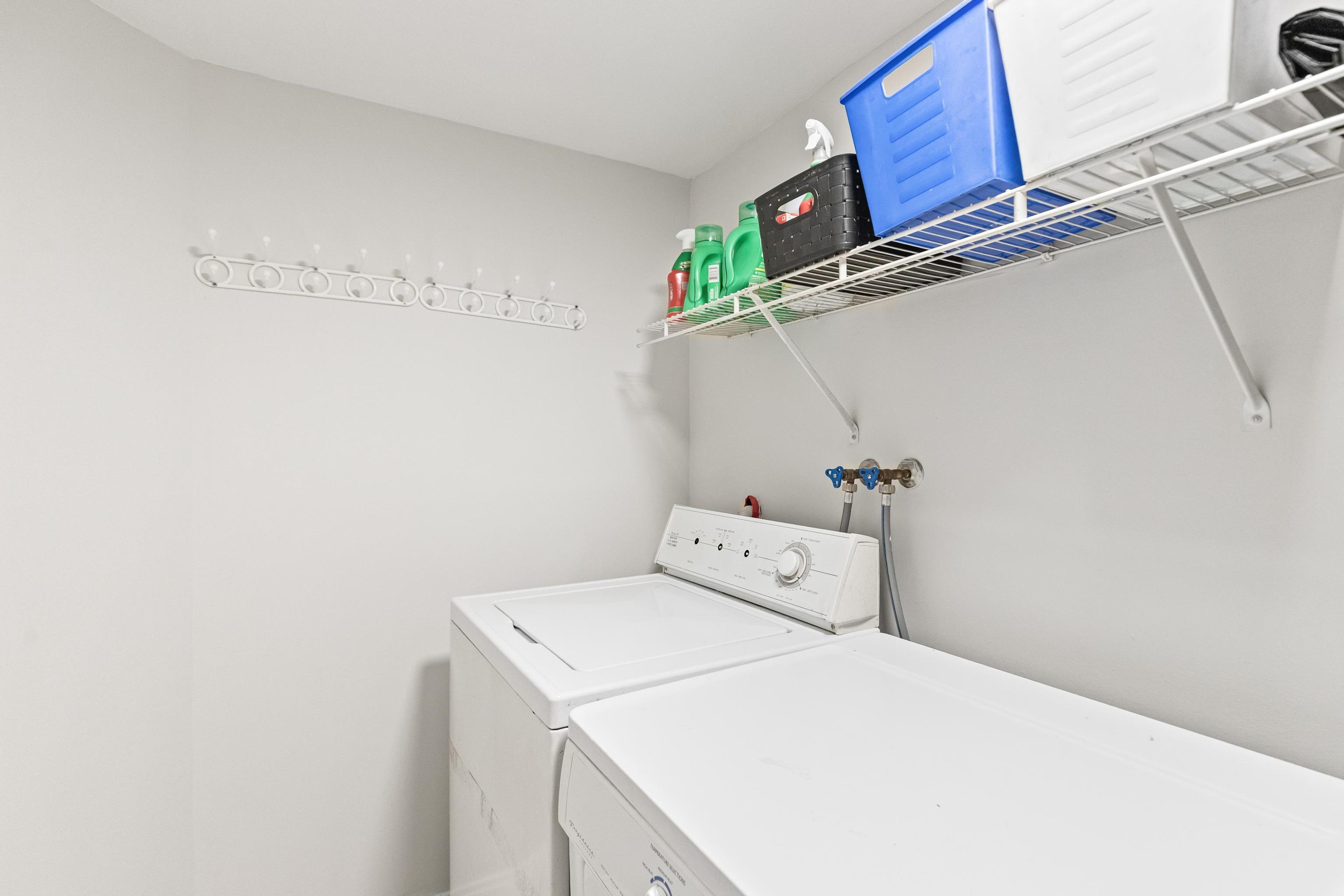 #12 20681 THORNE AVENUE - 17