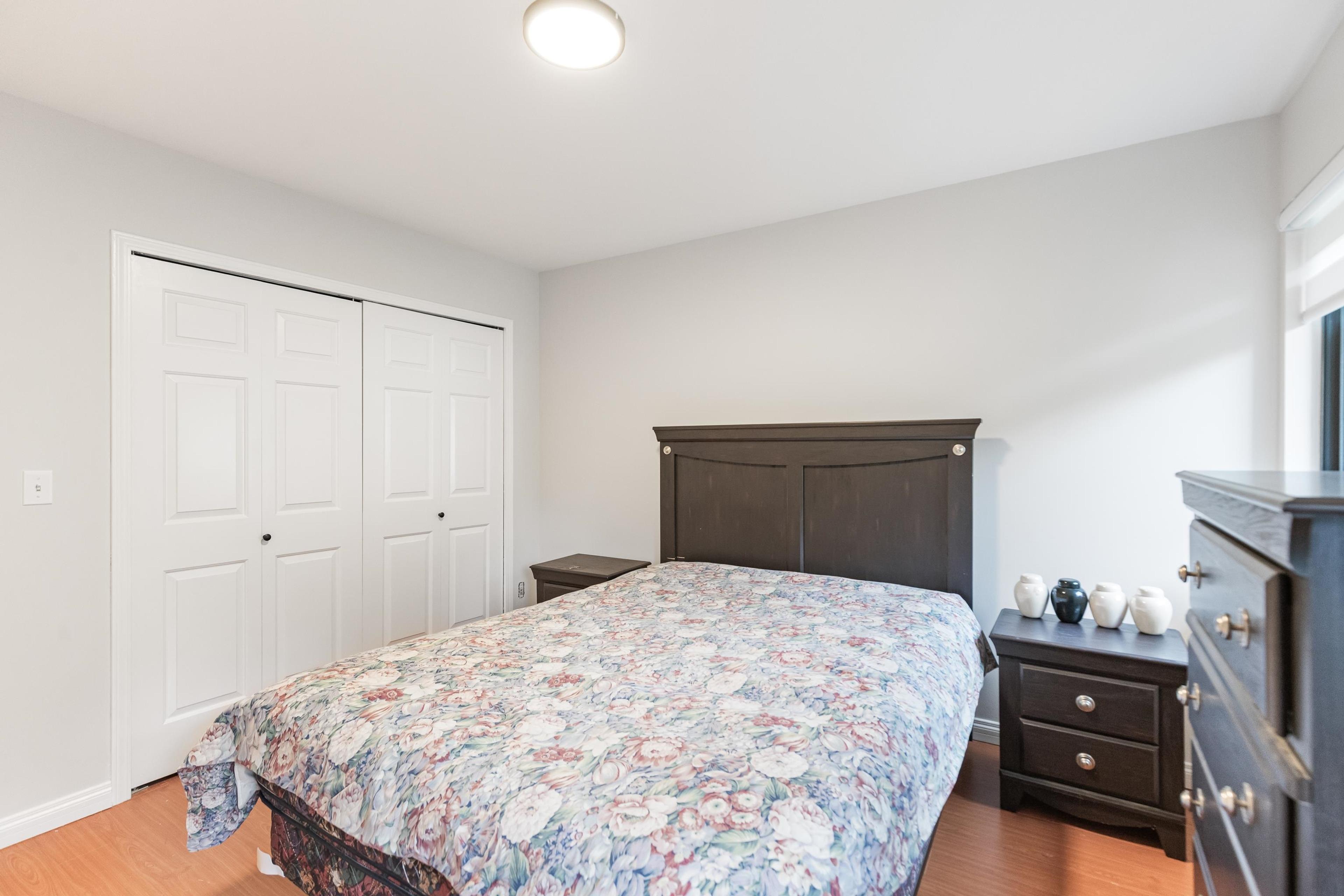 #12 20681 THORNE AVENUE - 20