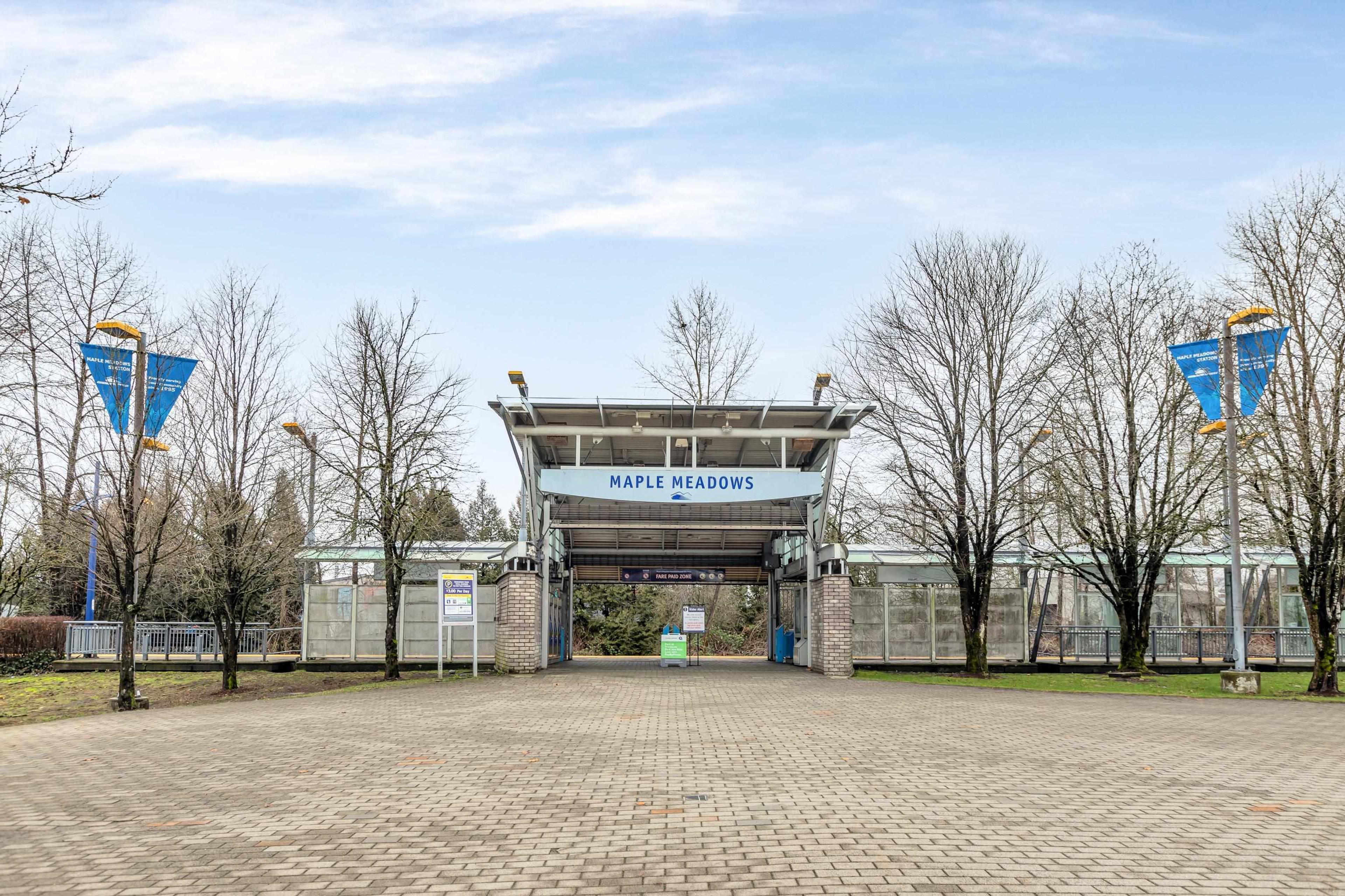 #12 20681 THORNE AVENUE - 34