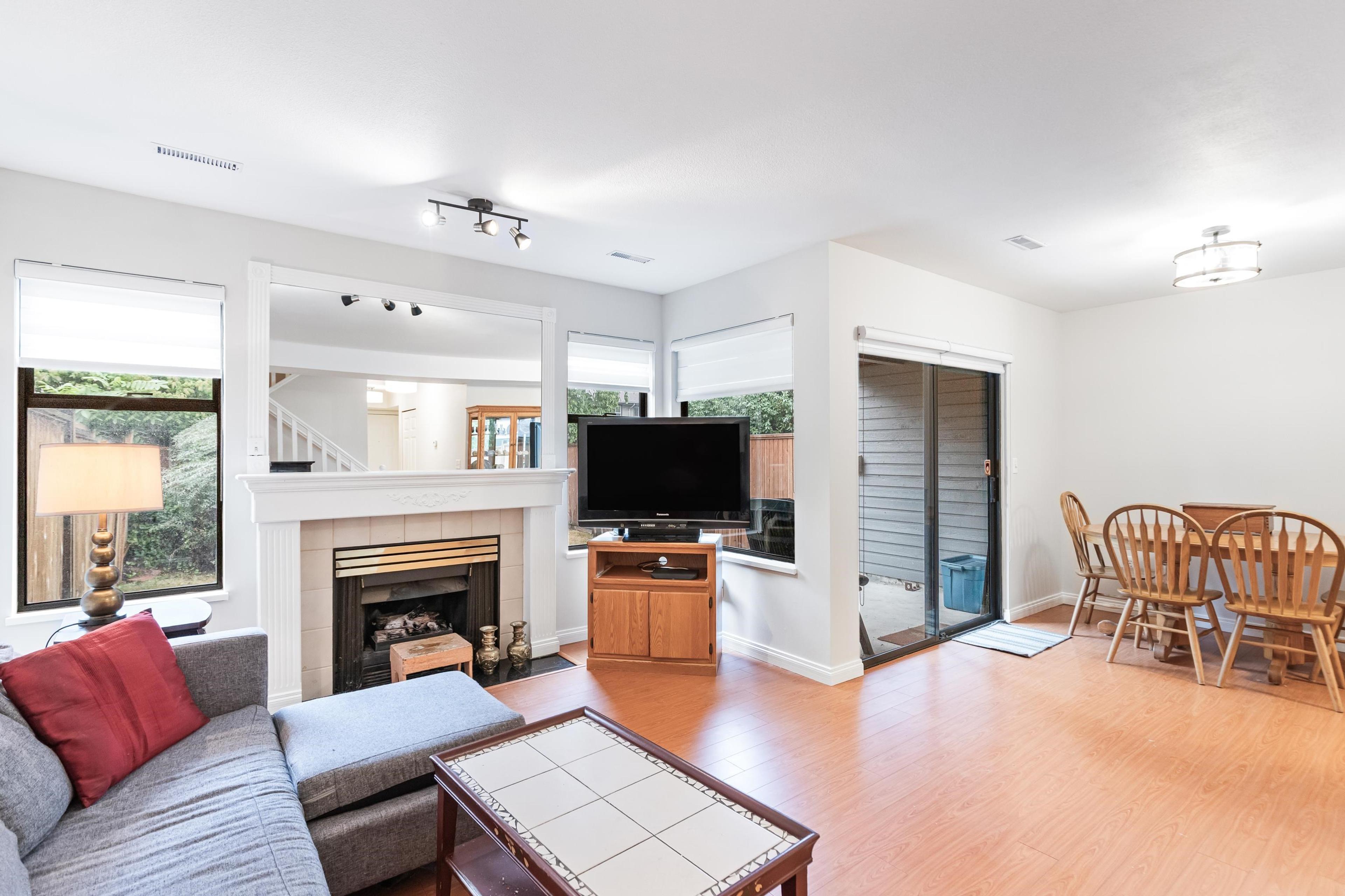 #12 20681 THORNE AVENUE - 14