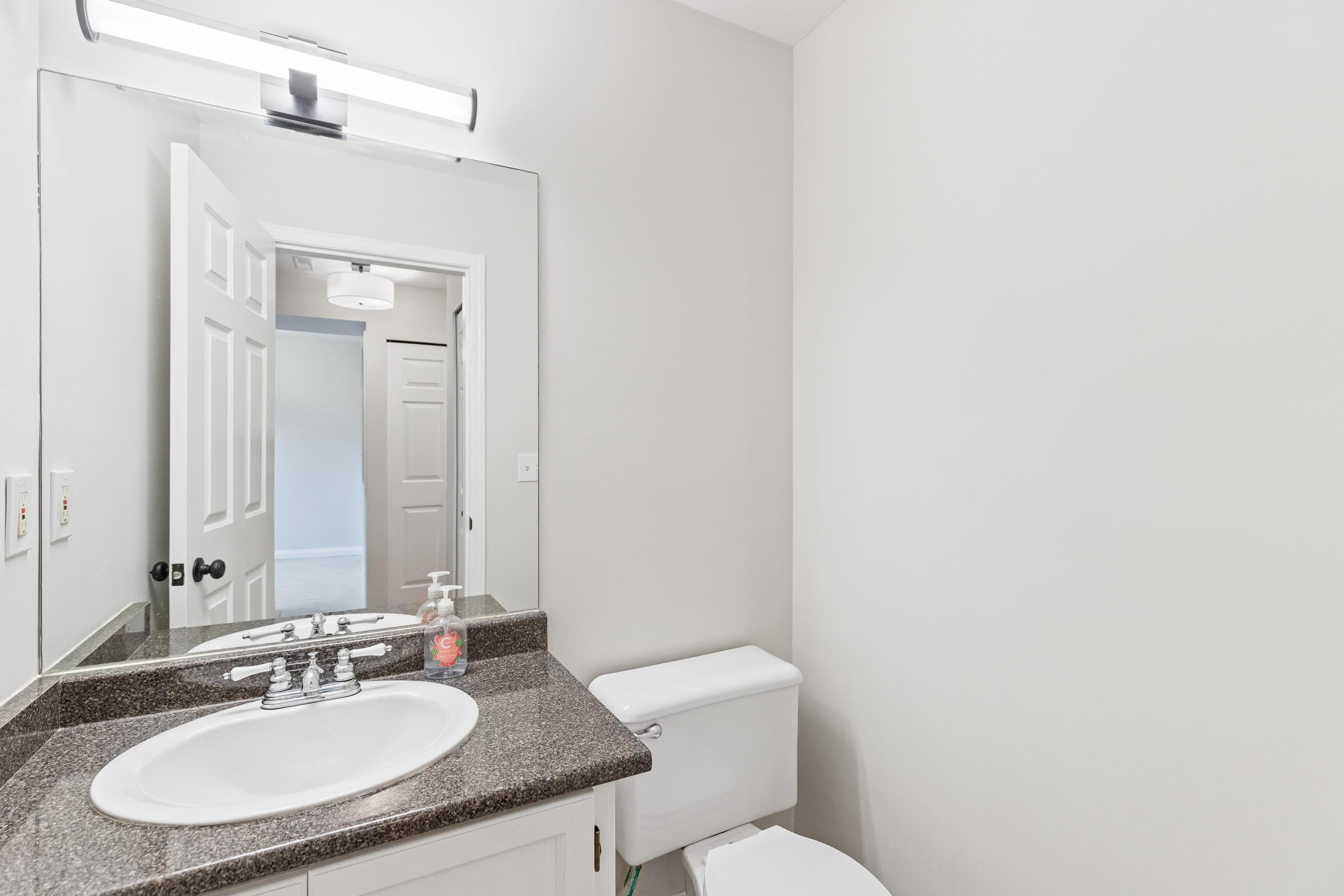 #12 20681 THORNE AVENUE - 18