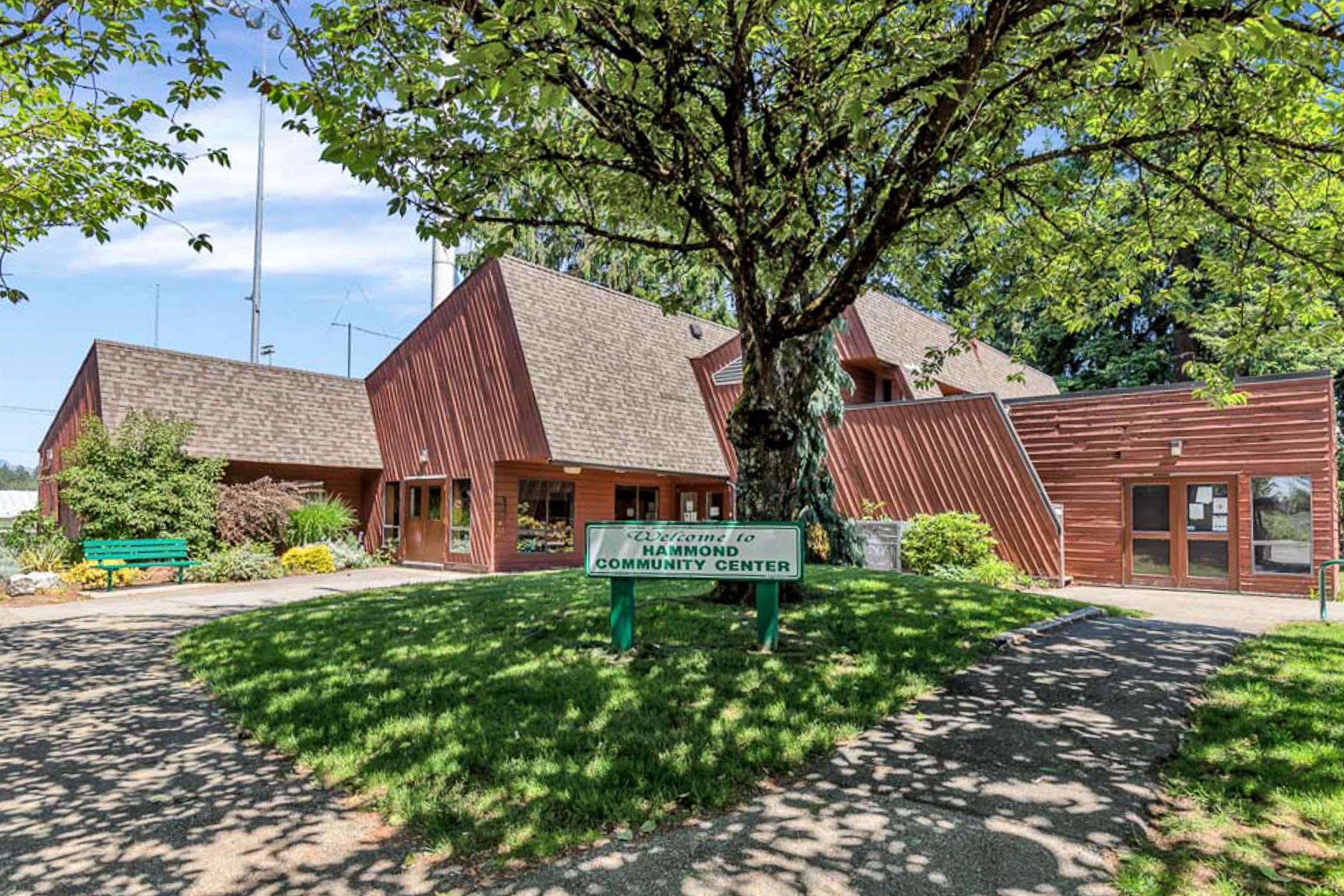 #12 20681 THORNE AVENUE - 29