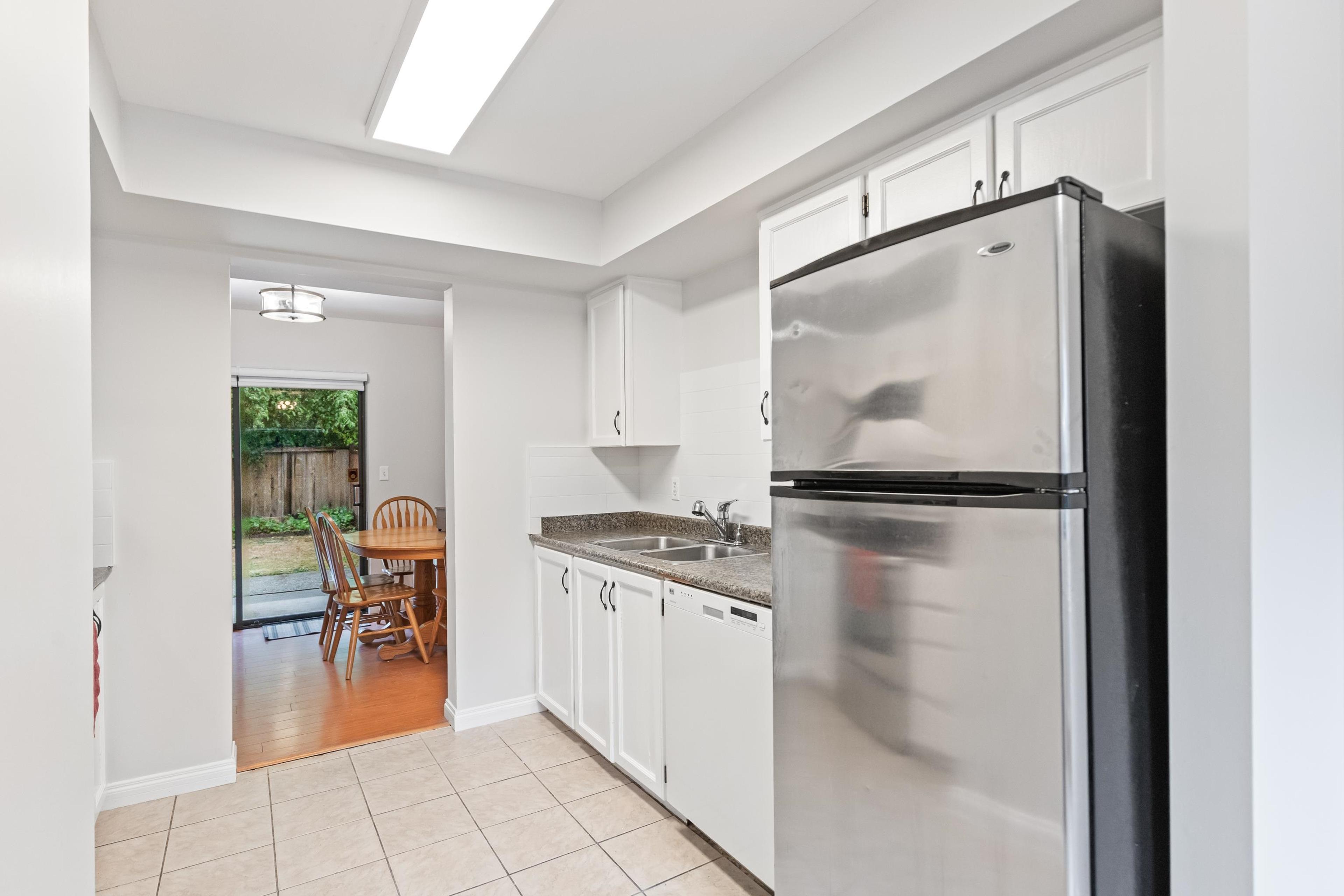 #12 20681 THORNE AVENUE - 4