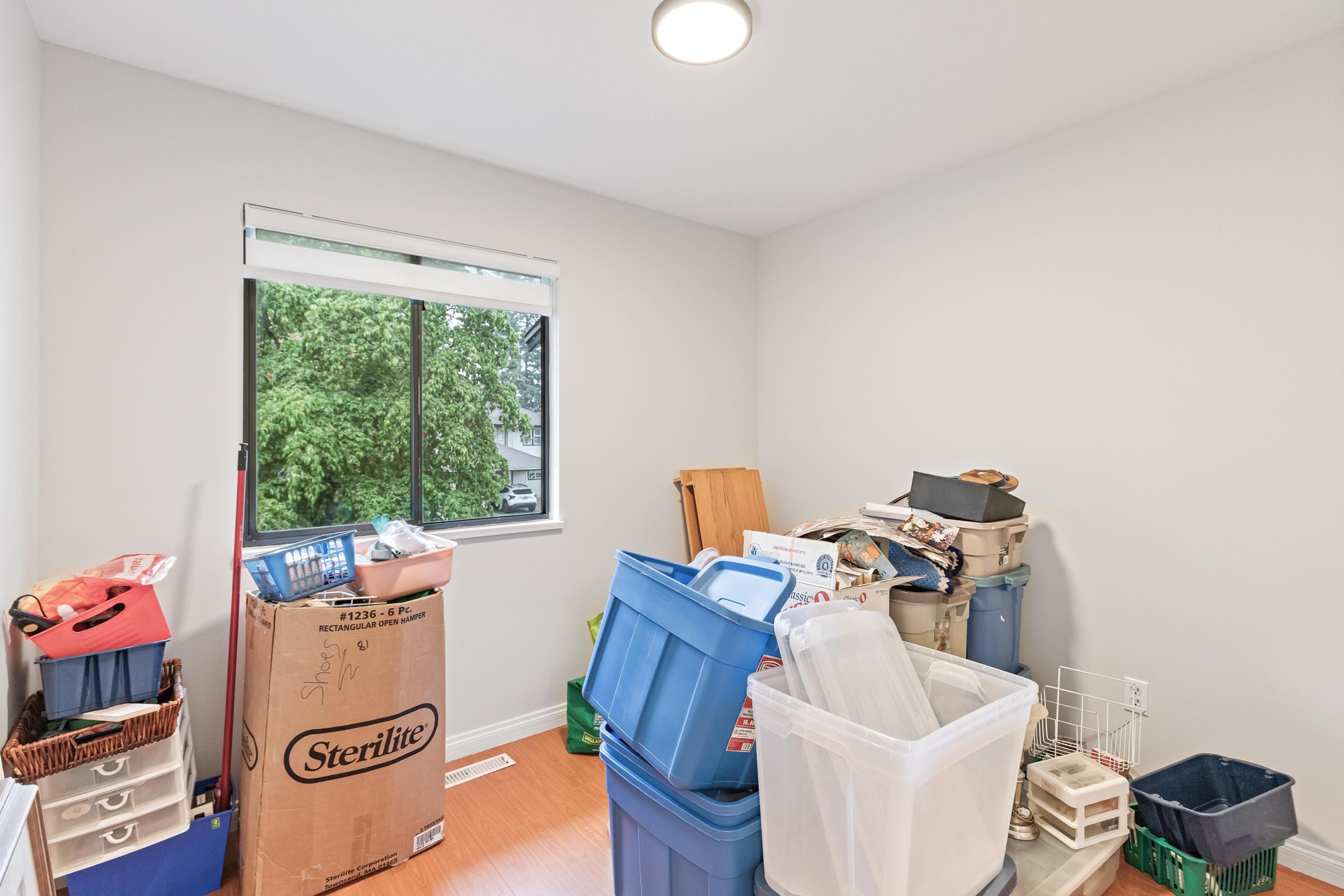 #12 20681 THORNE AVENUE - 21