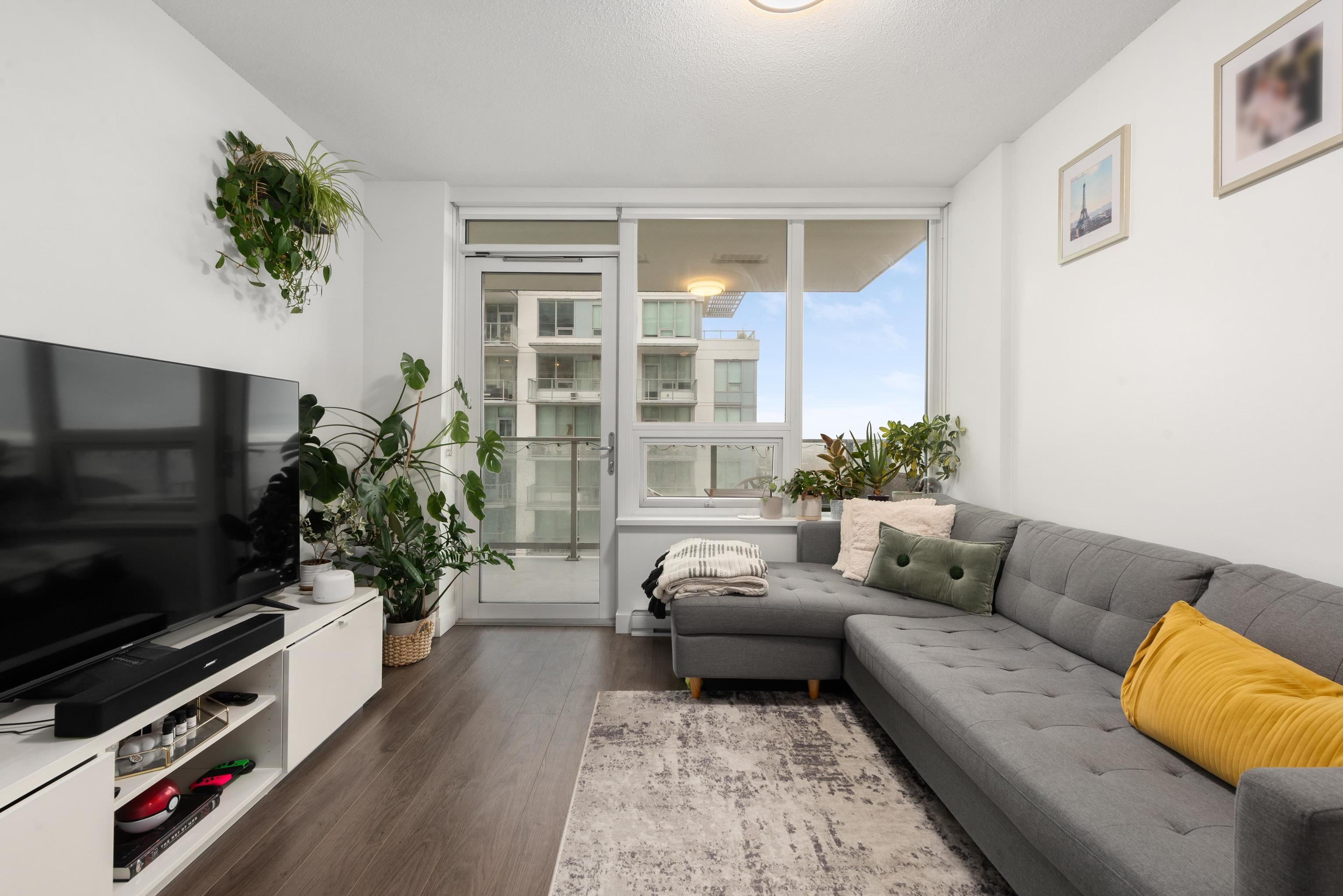 #2509 908 QUAYSIDE DRIVE - Image 2