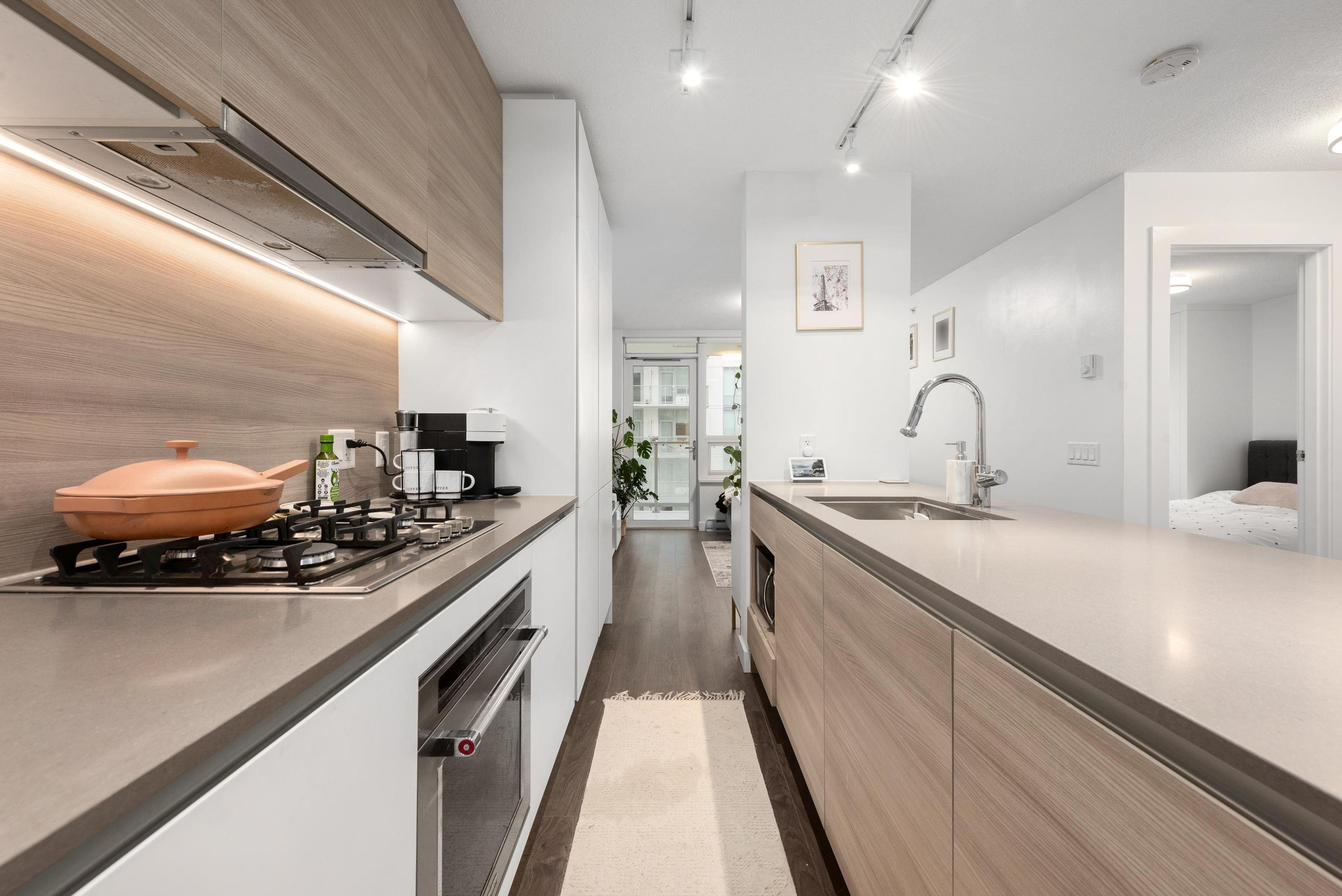 #2509 908 QUAYSIDE DRIVE - 8