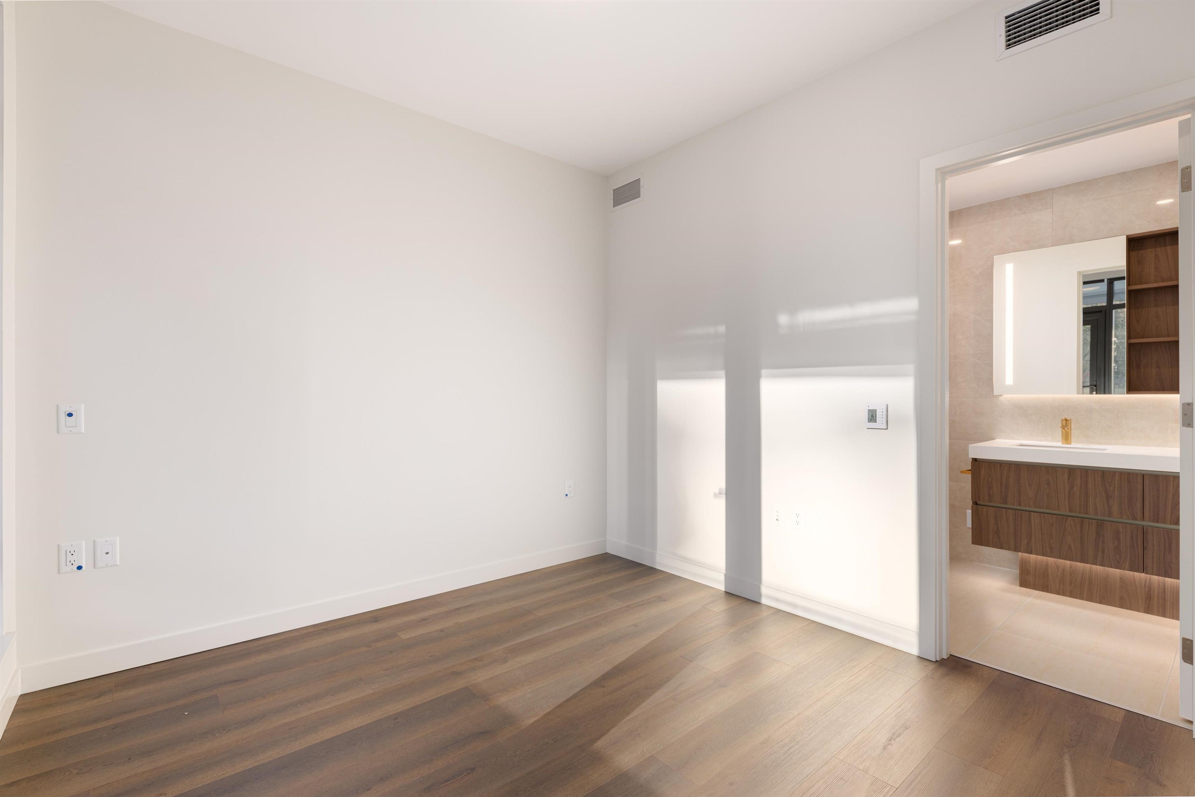 #106 5987 WILSON AVENUE - 8