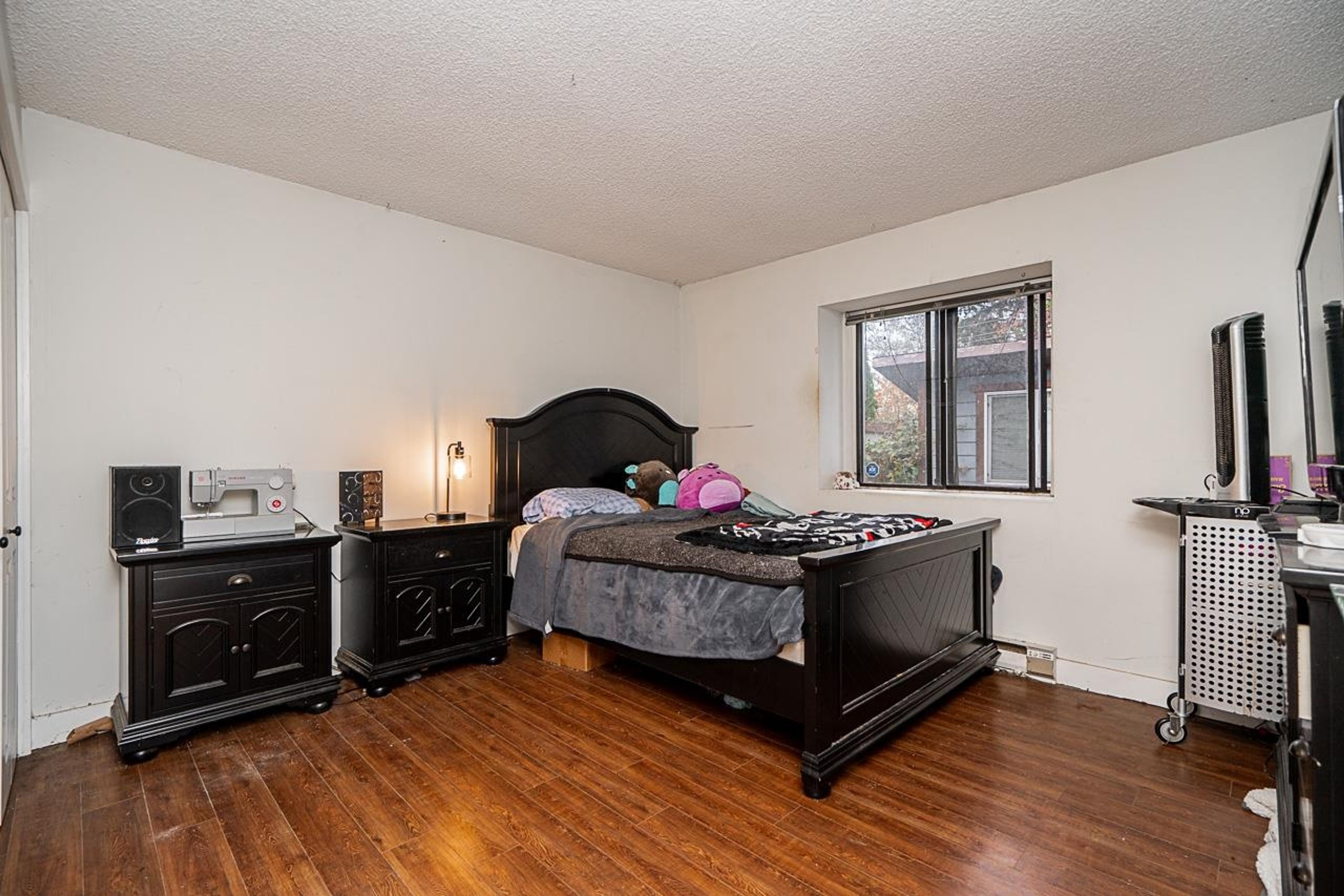 5345 199 STREET - 11