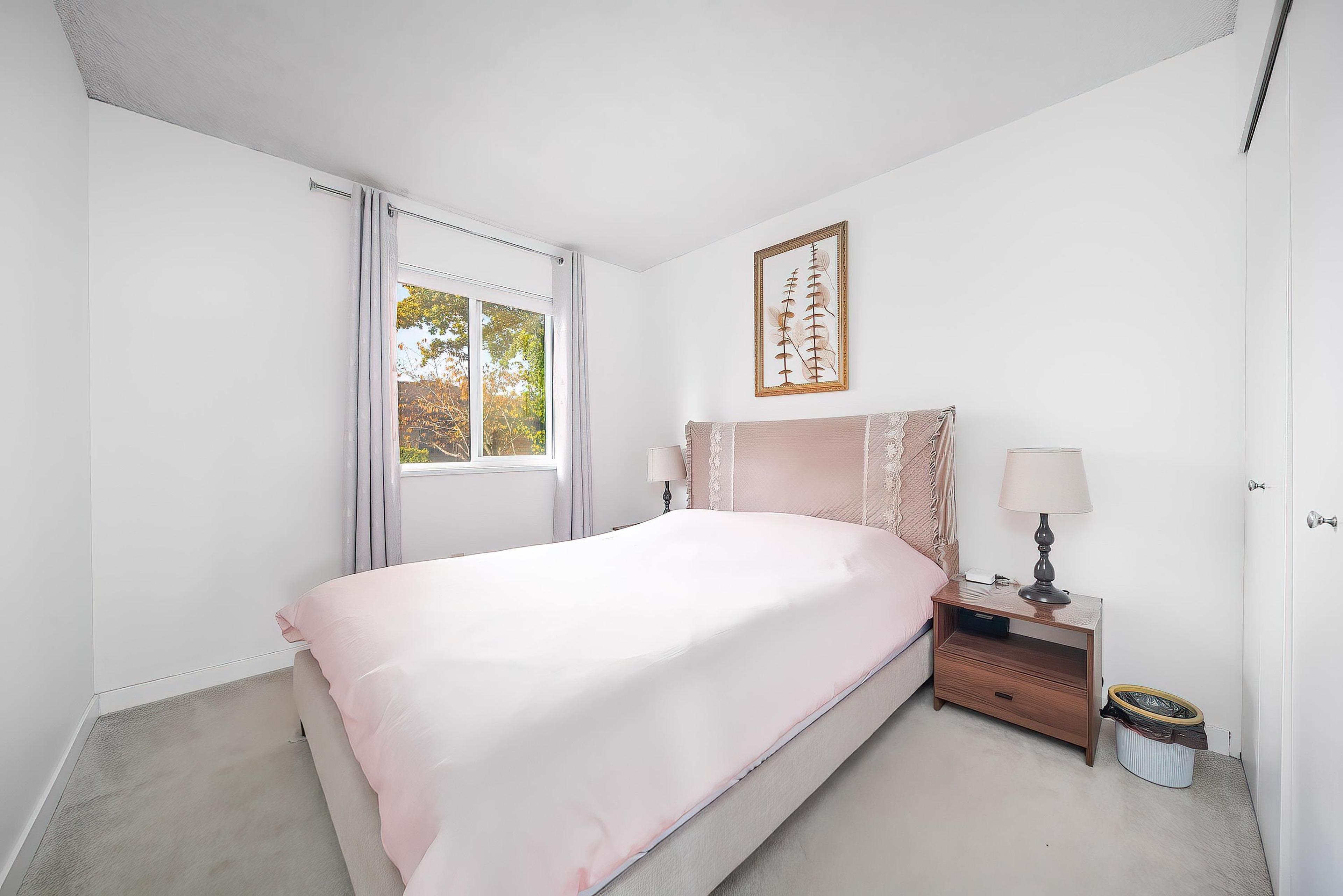 #50 10391 NO. 3 ROAD - 28