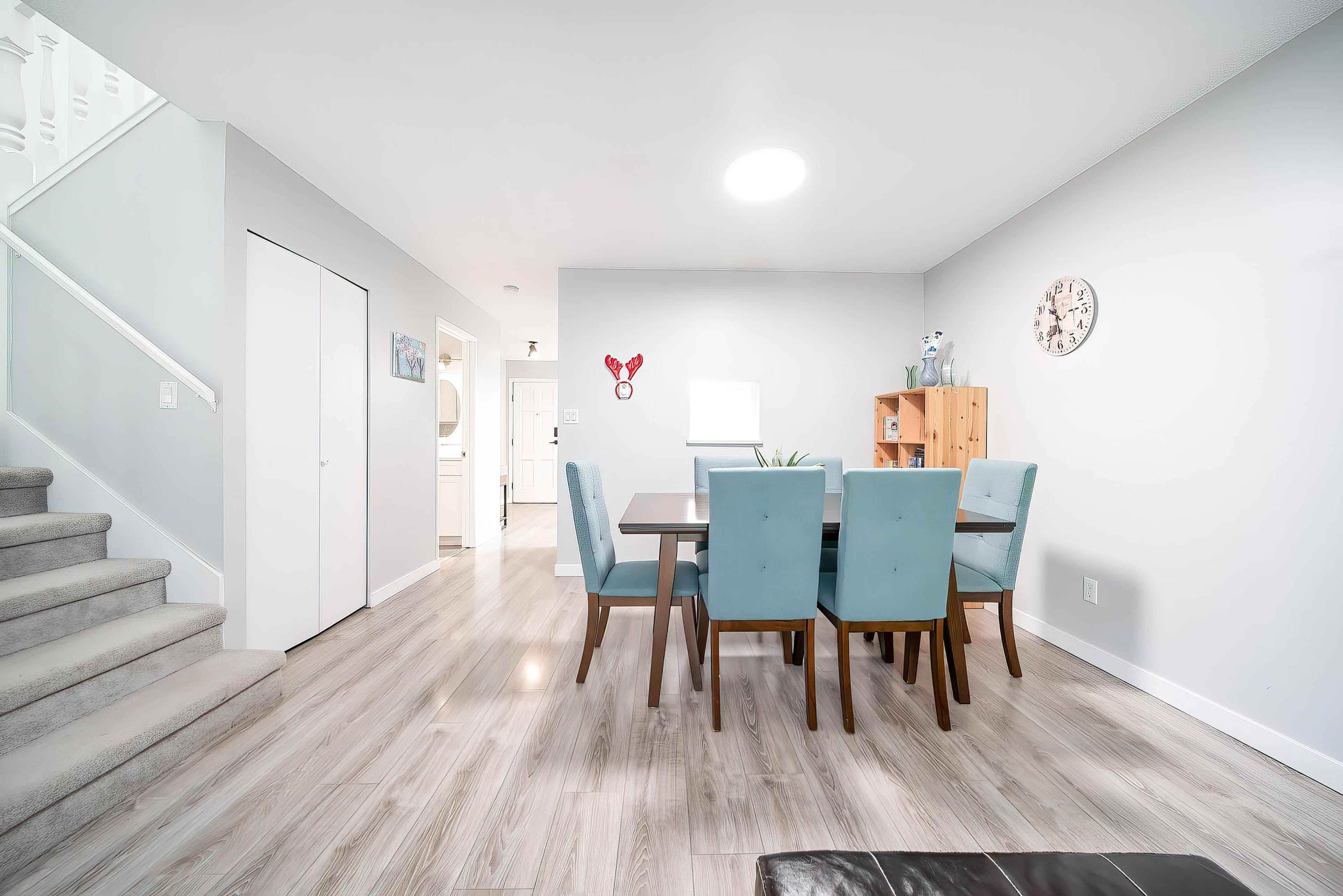 #50 10391 NO. 3 ROAD - 11