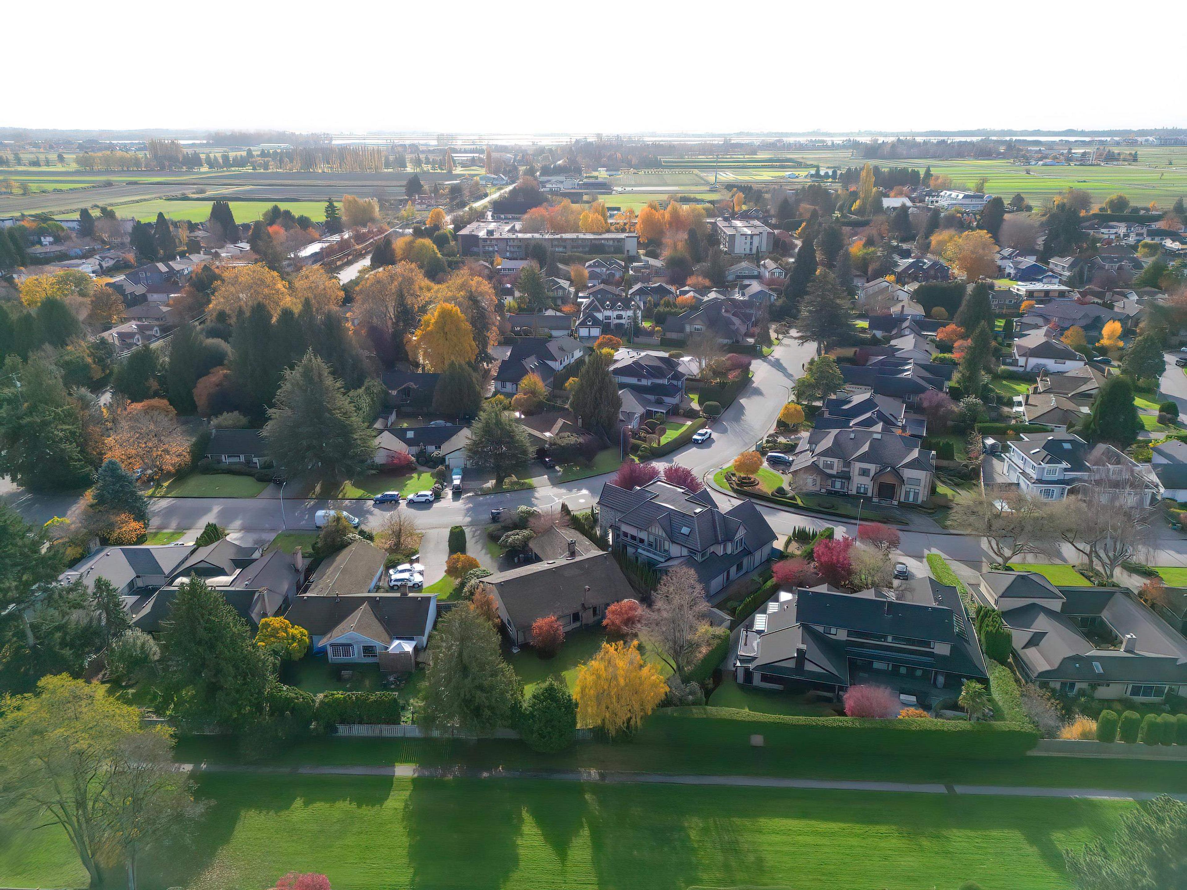 #50 10391 NO. 3 ROAD - 31