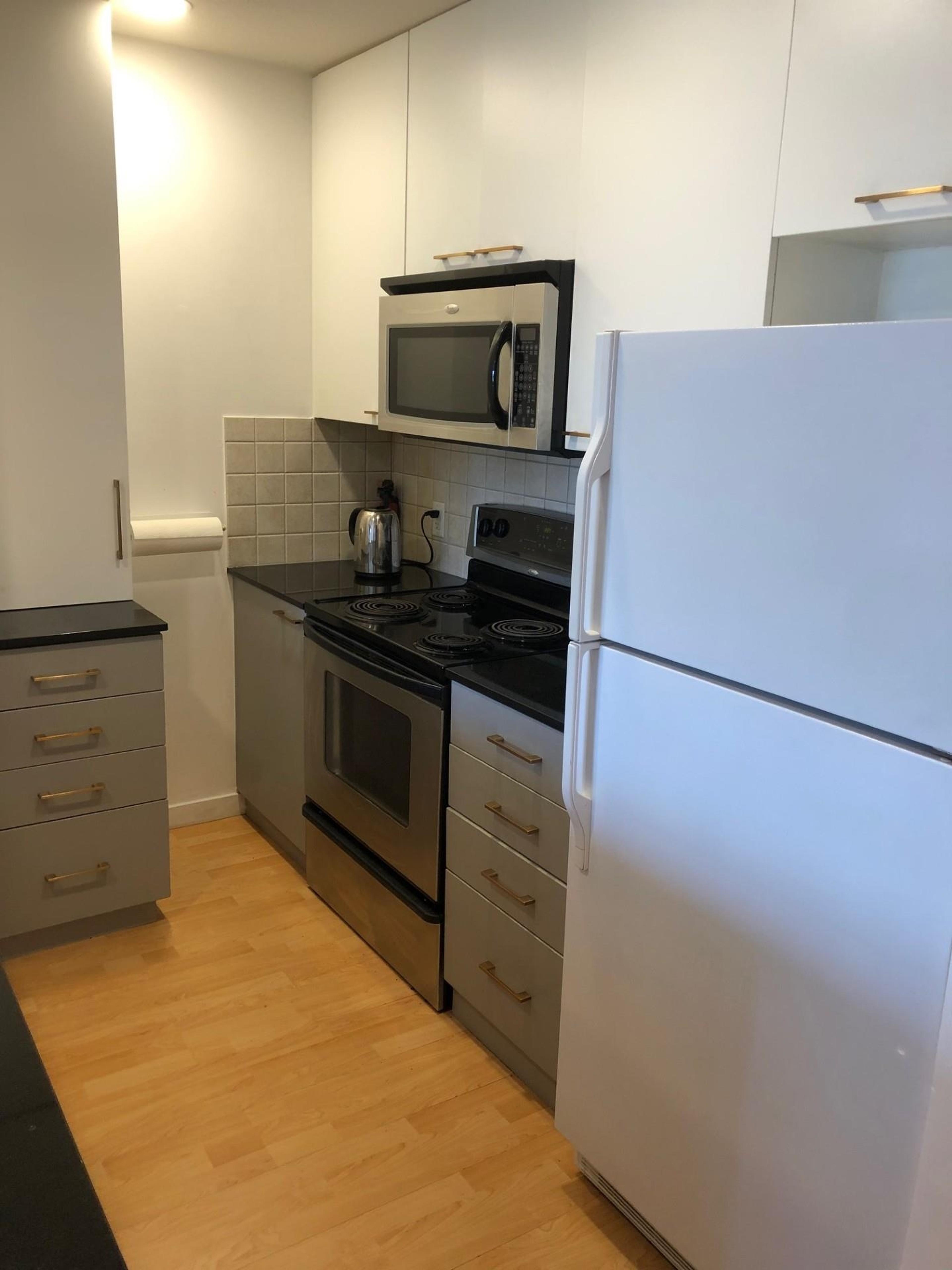 #503 415 E COLUMBIA STREET - 13