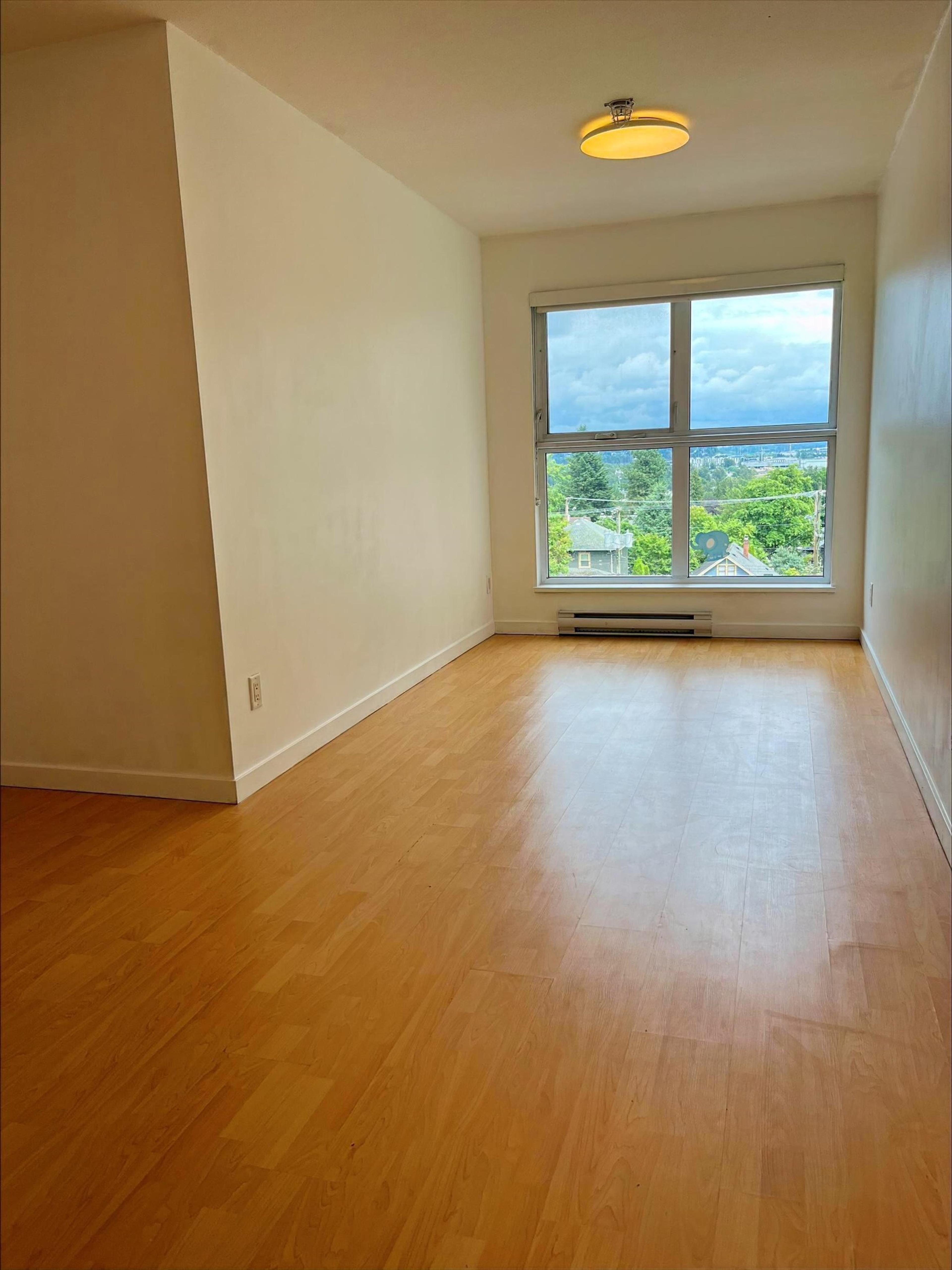 #503 415 E COLUMBIA STREET - 17