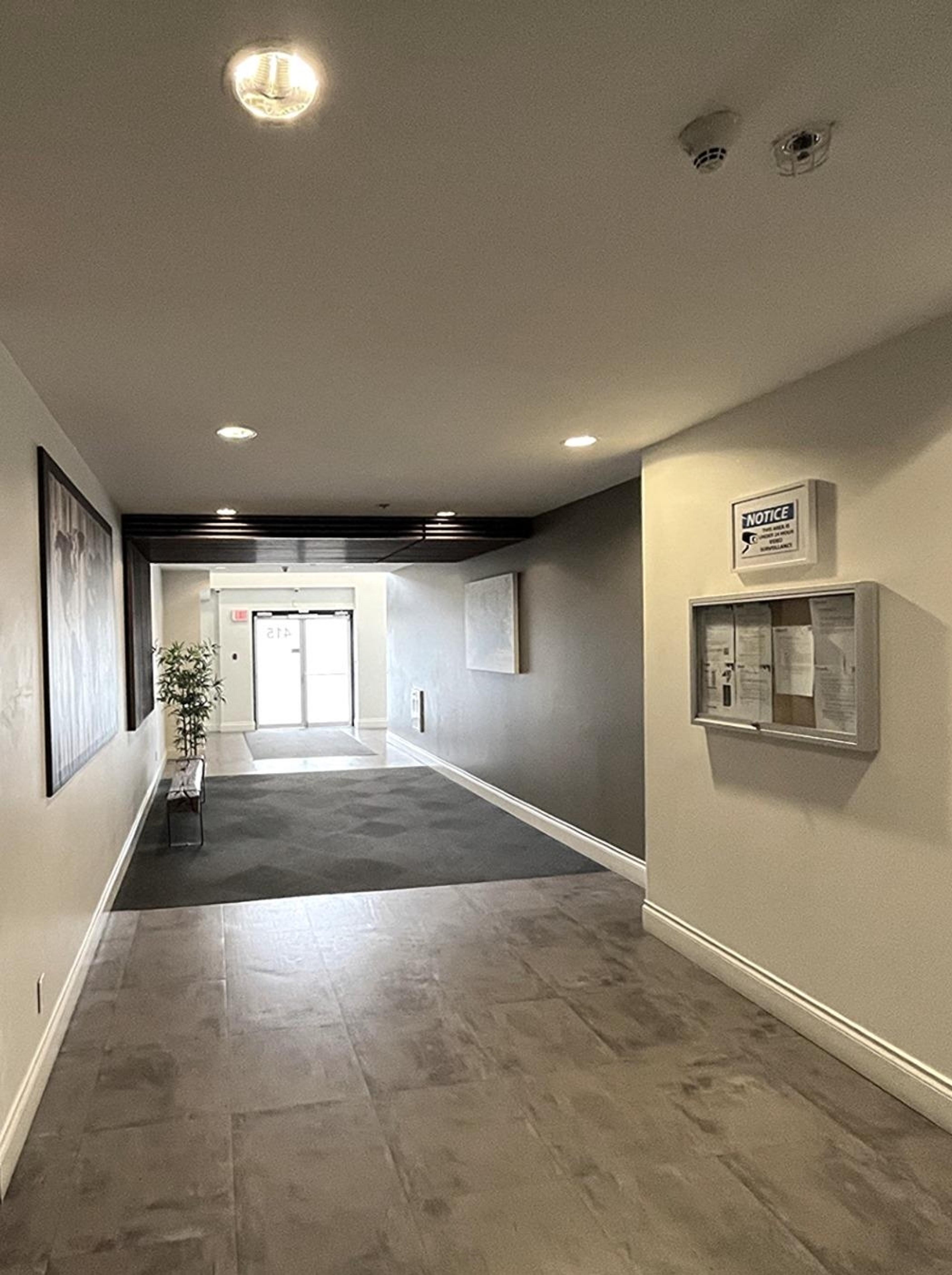 #503 415 E COLUMBIA STREET - 24