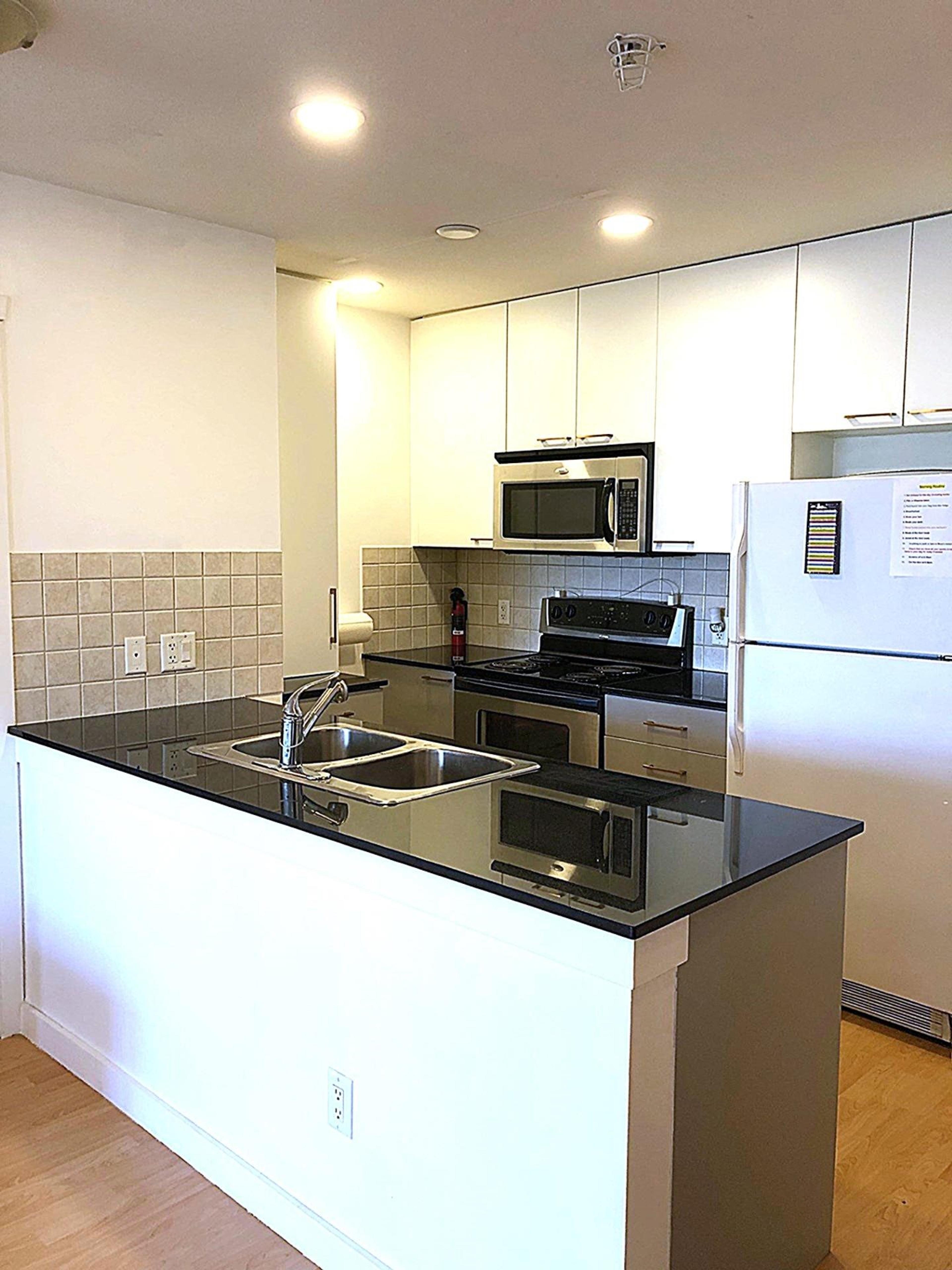 #503 415 E COLUMBIA STREET - 10