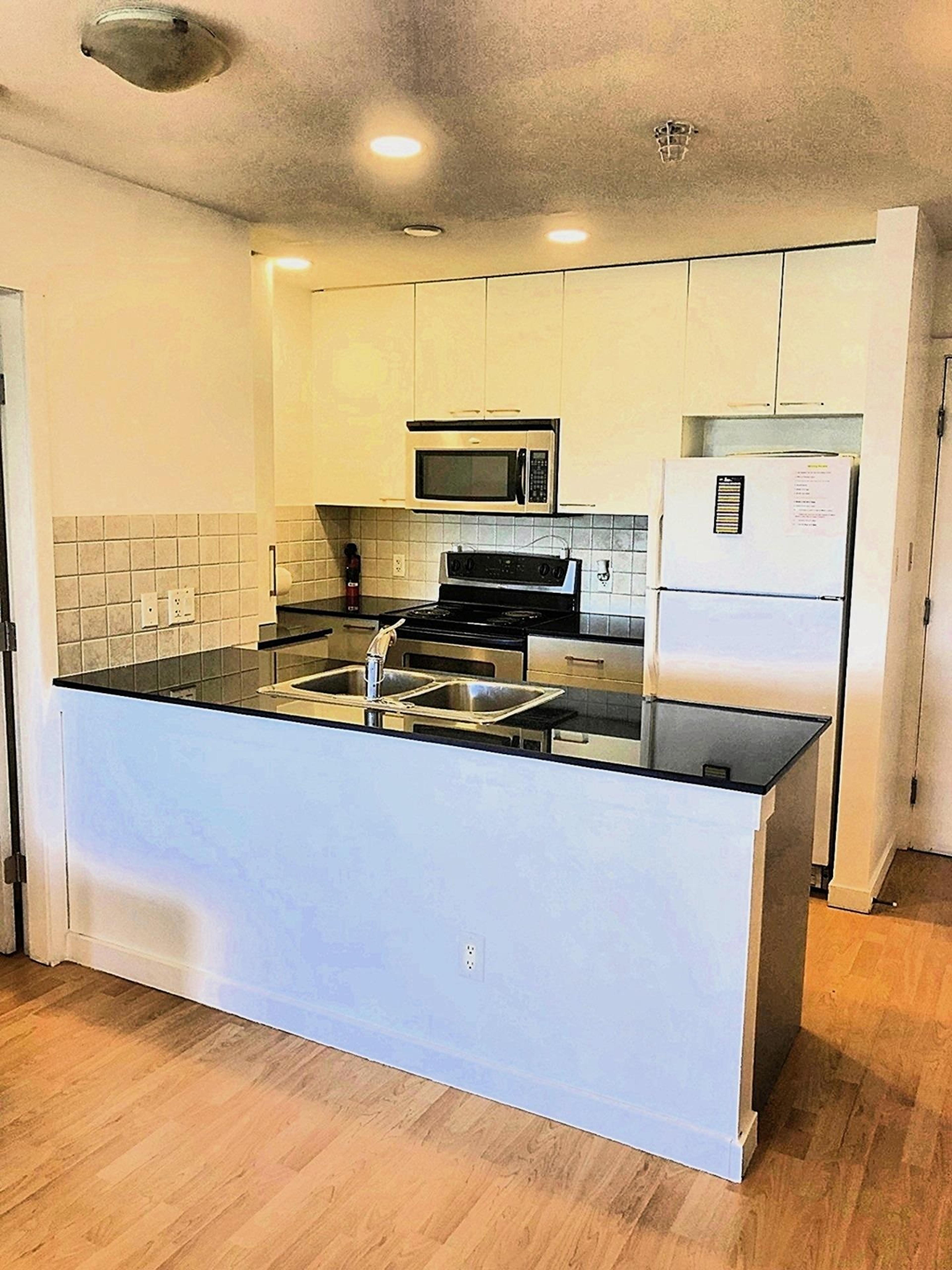 #503 415 E COLUMBIA STREET - 11