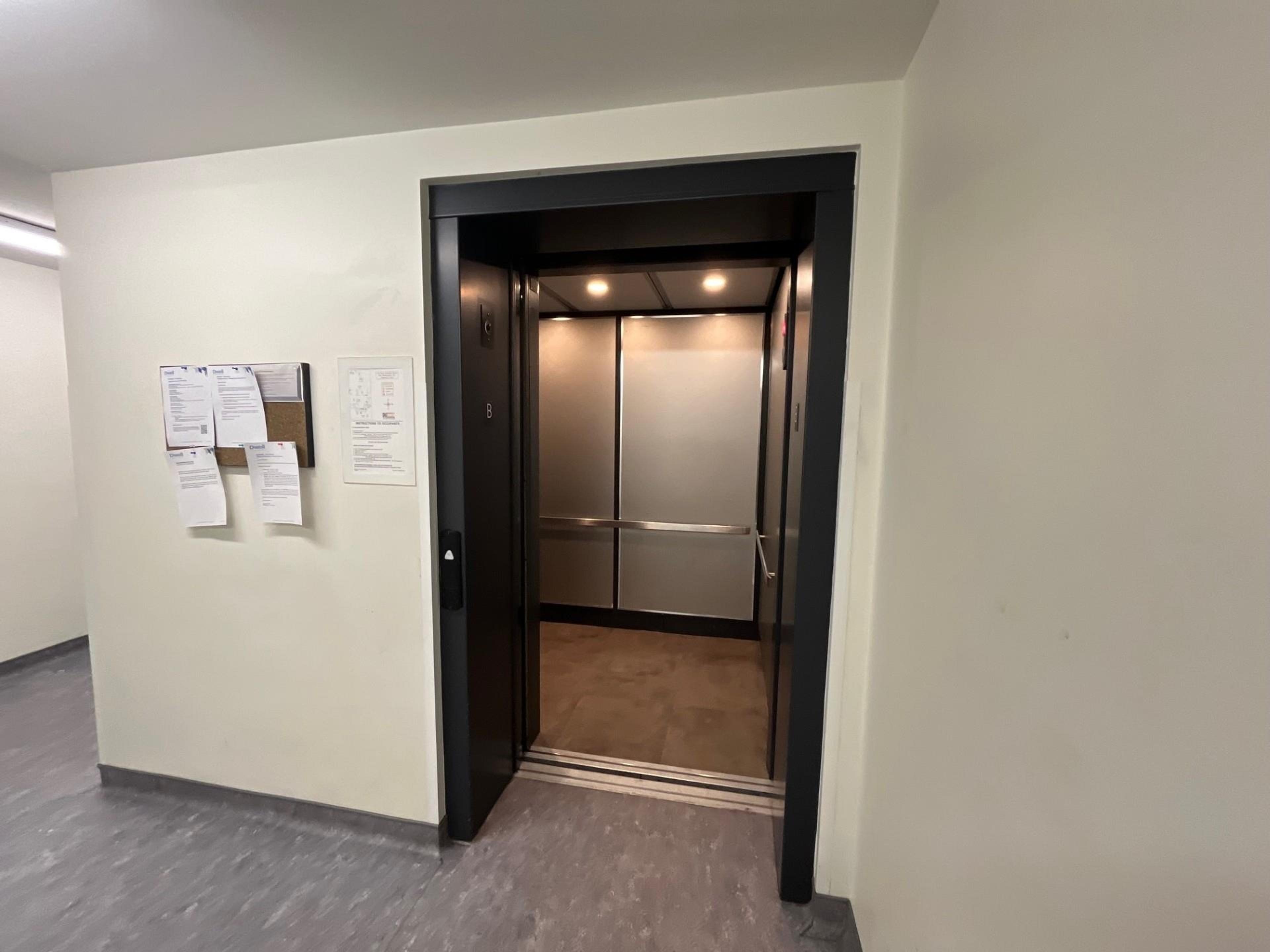 #503 415 E COLUMBIA STREET - 21