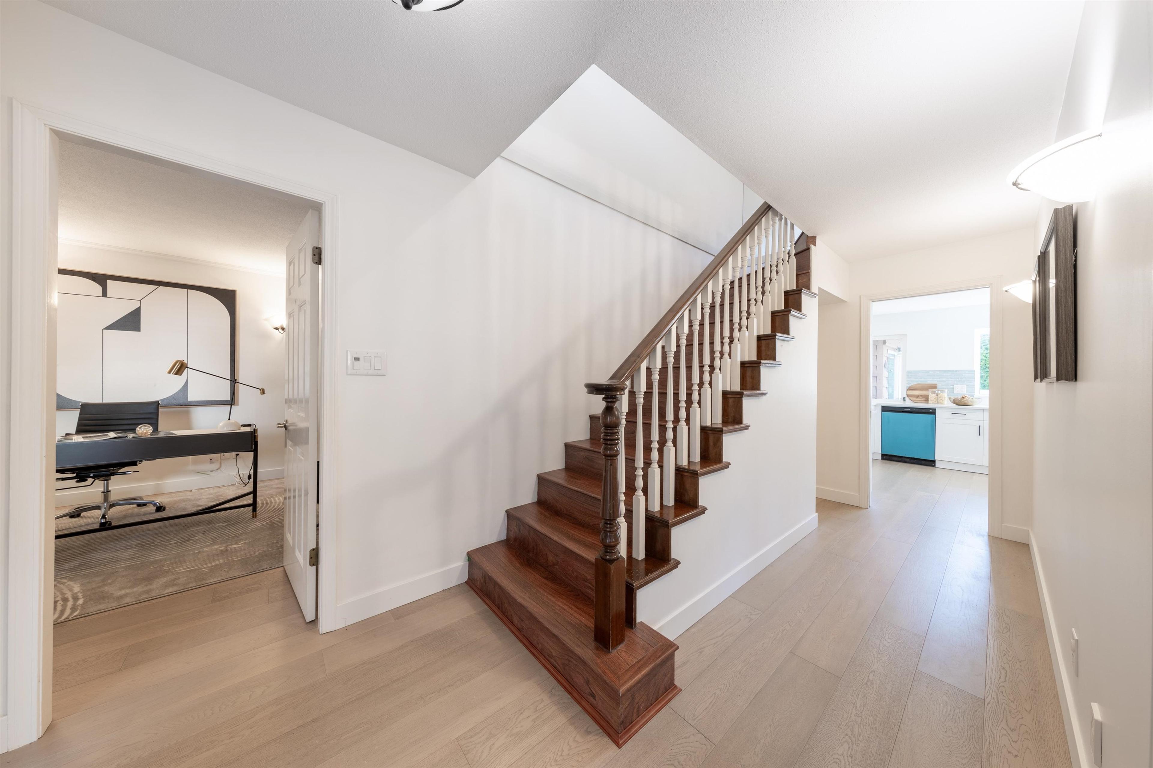 10535 LASSAM ROAD - 34