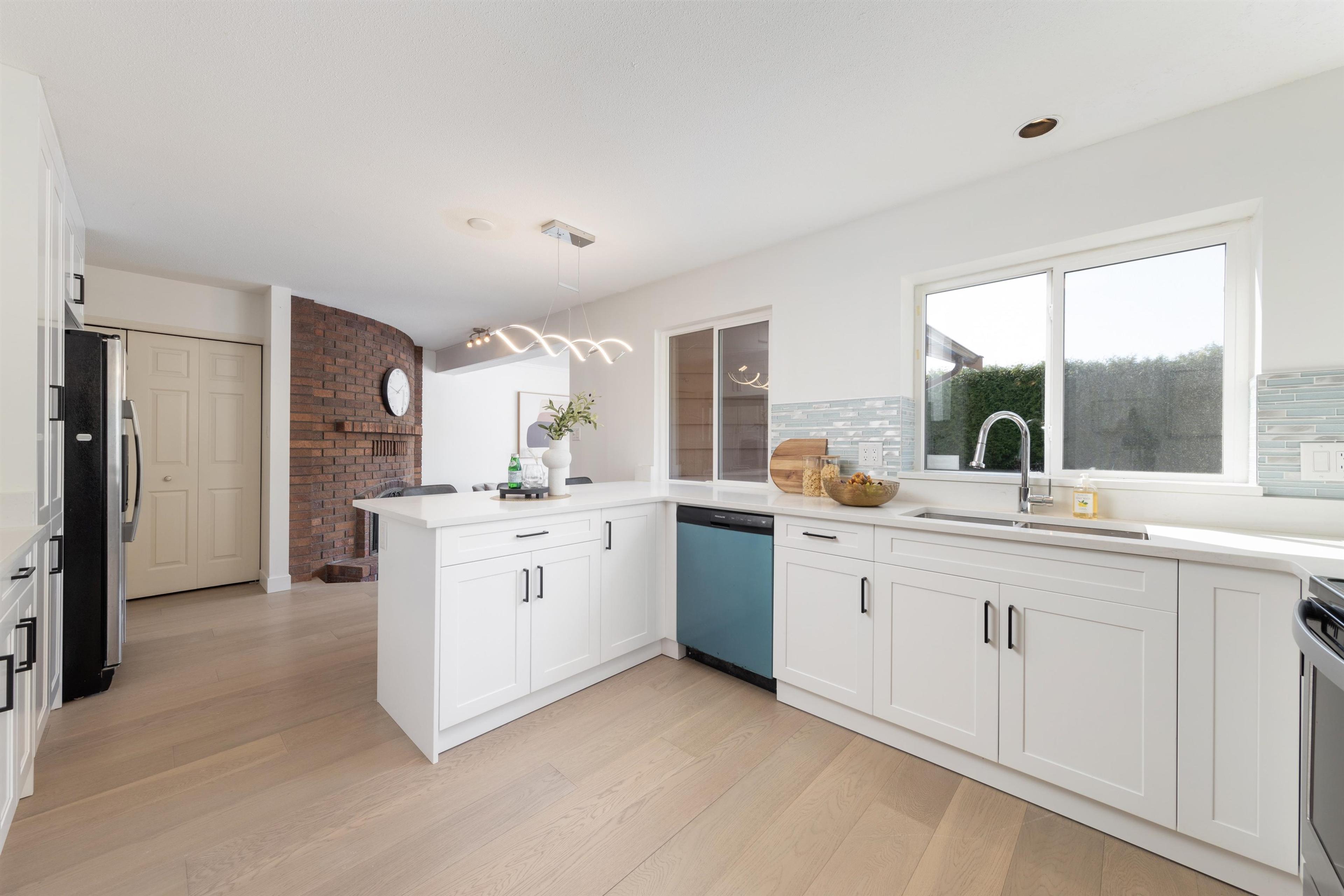 10535 LASSAM ROAD - 15