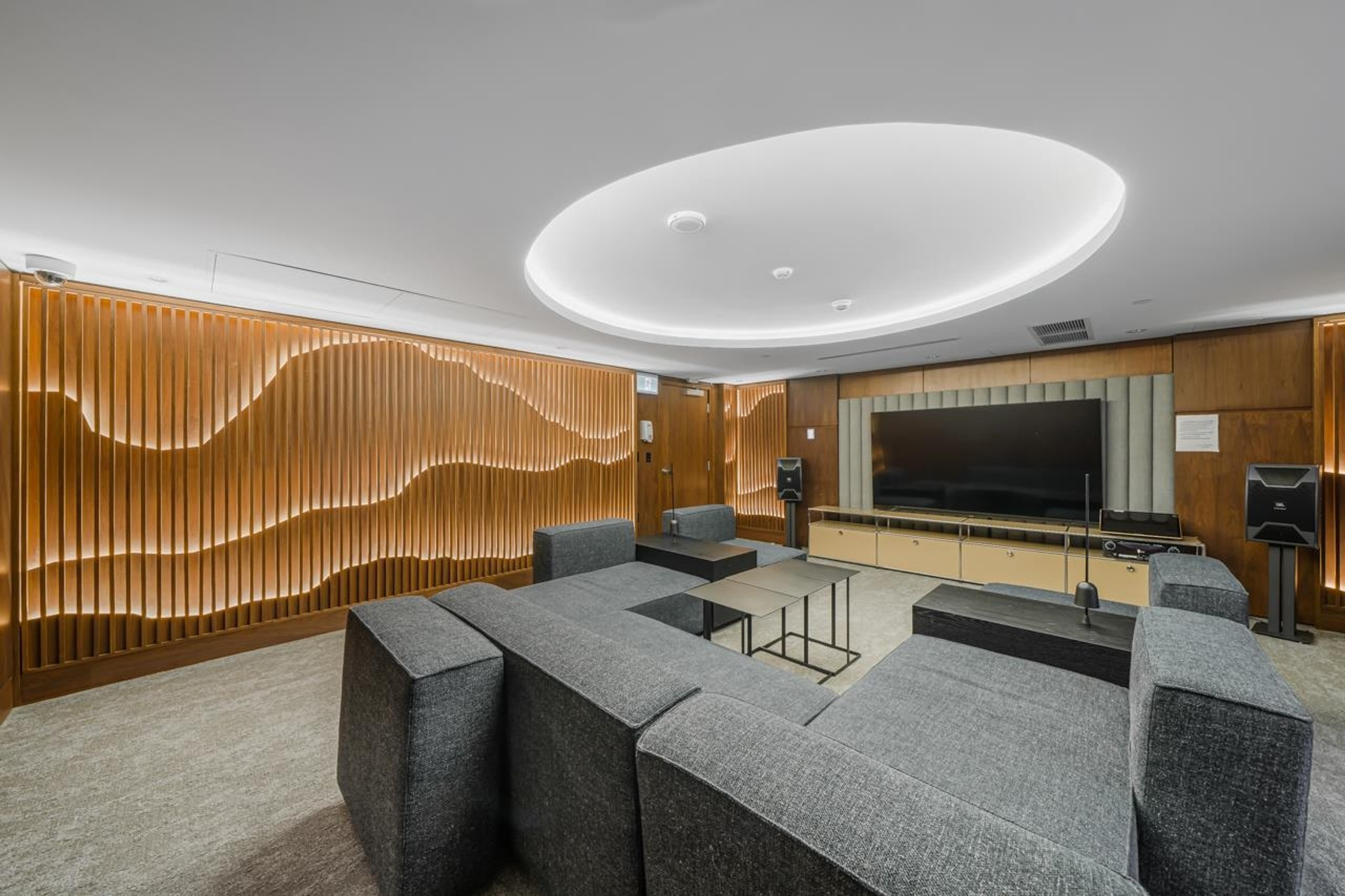 #908 8555 CAPSTAN WAY - 27