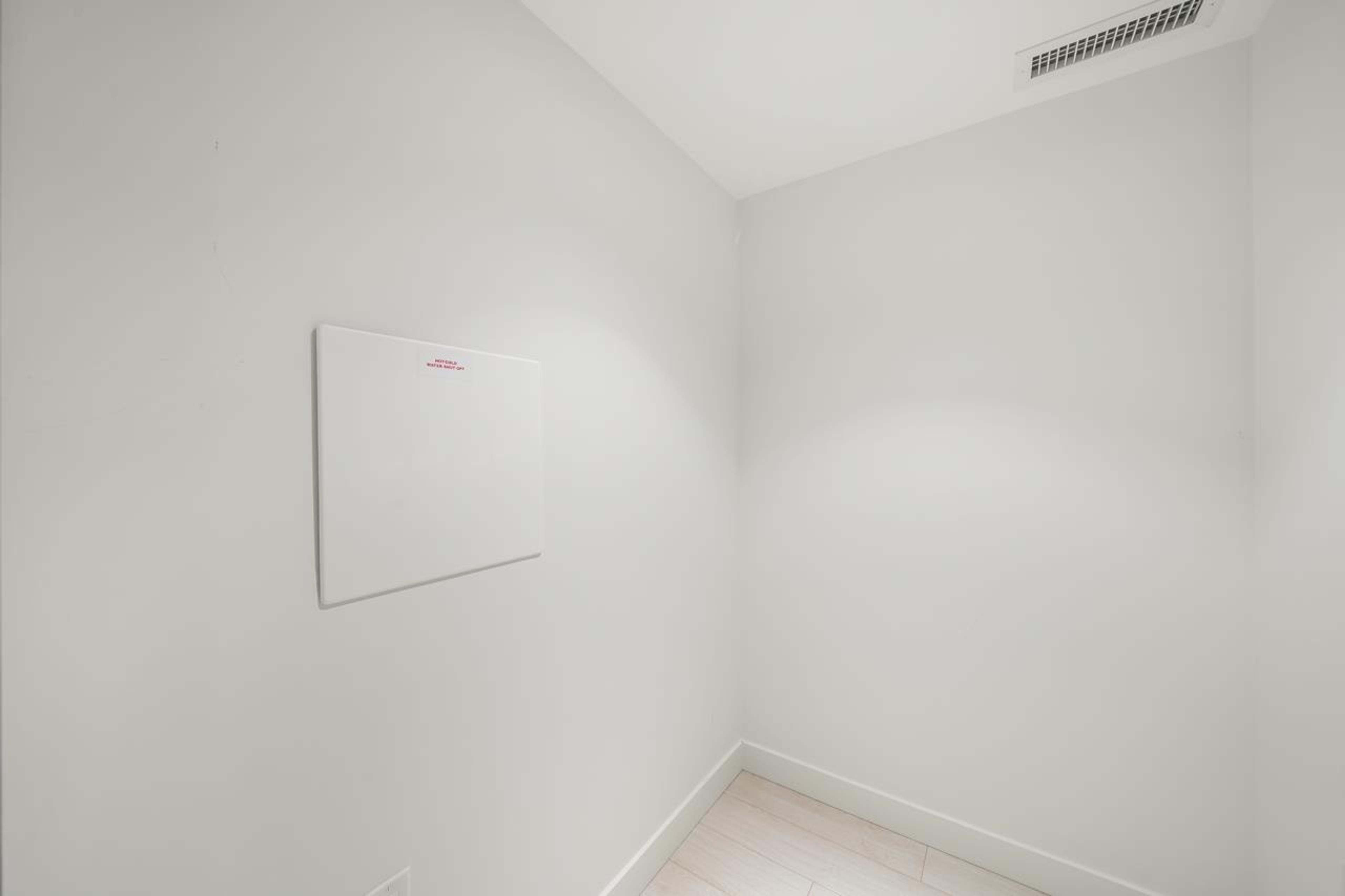 #908 8555 CAPSTAN WAY - 17