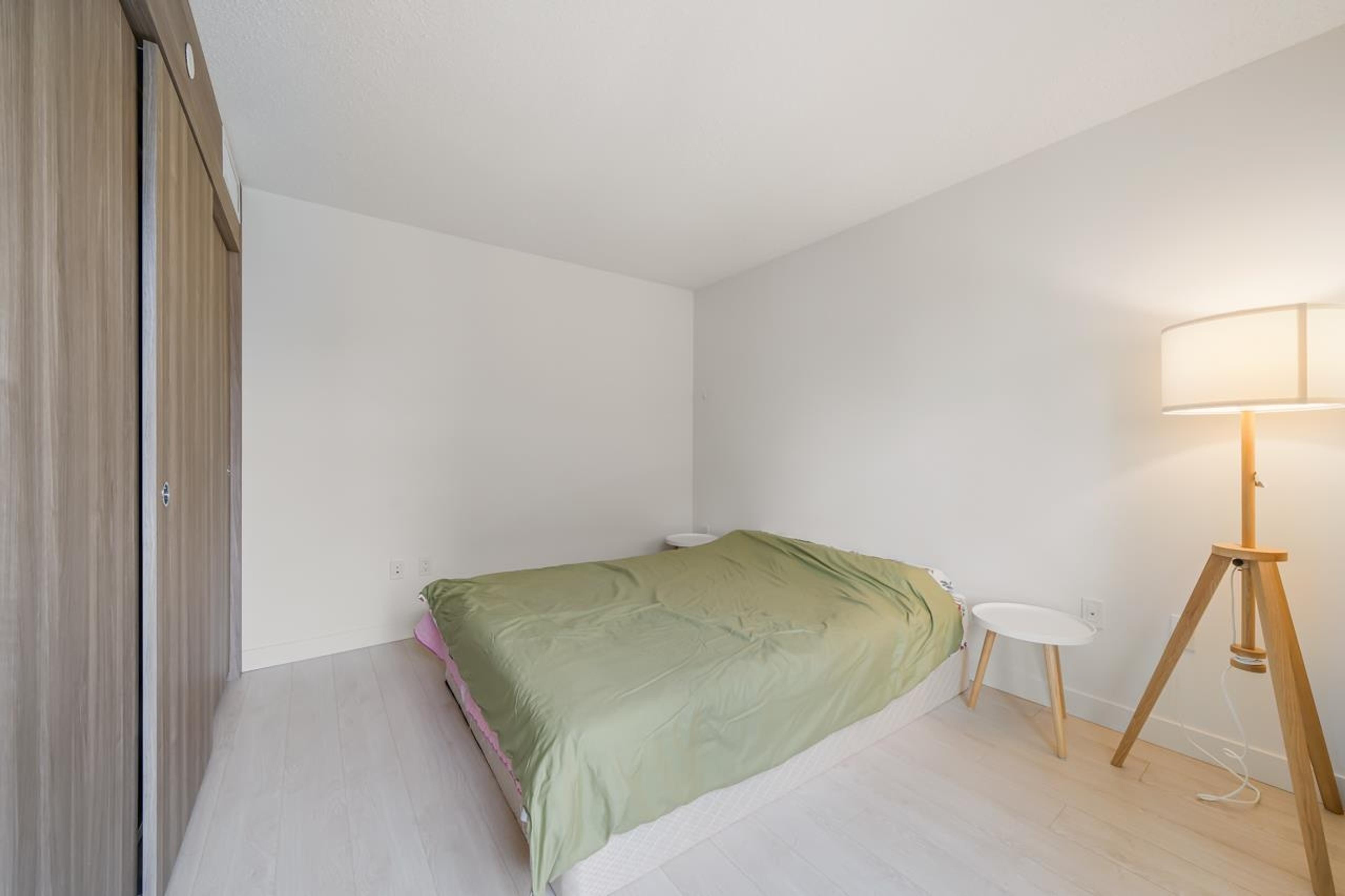 #908 8555 CAPSTAN WAY - 12