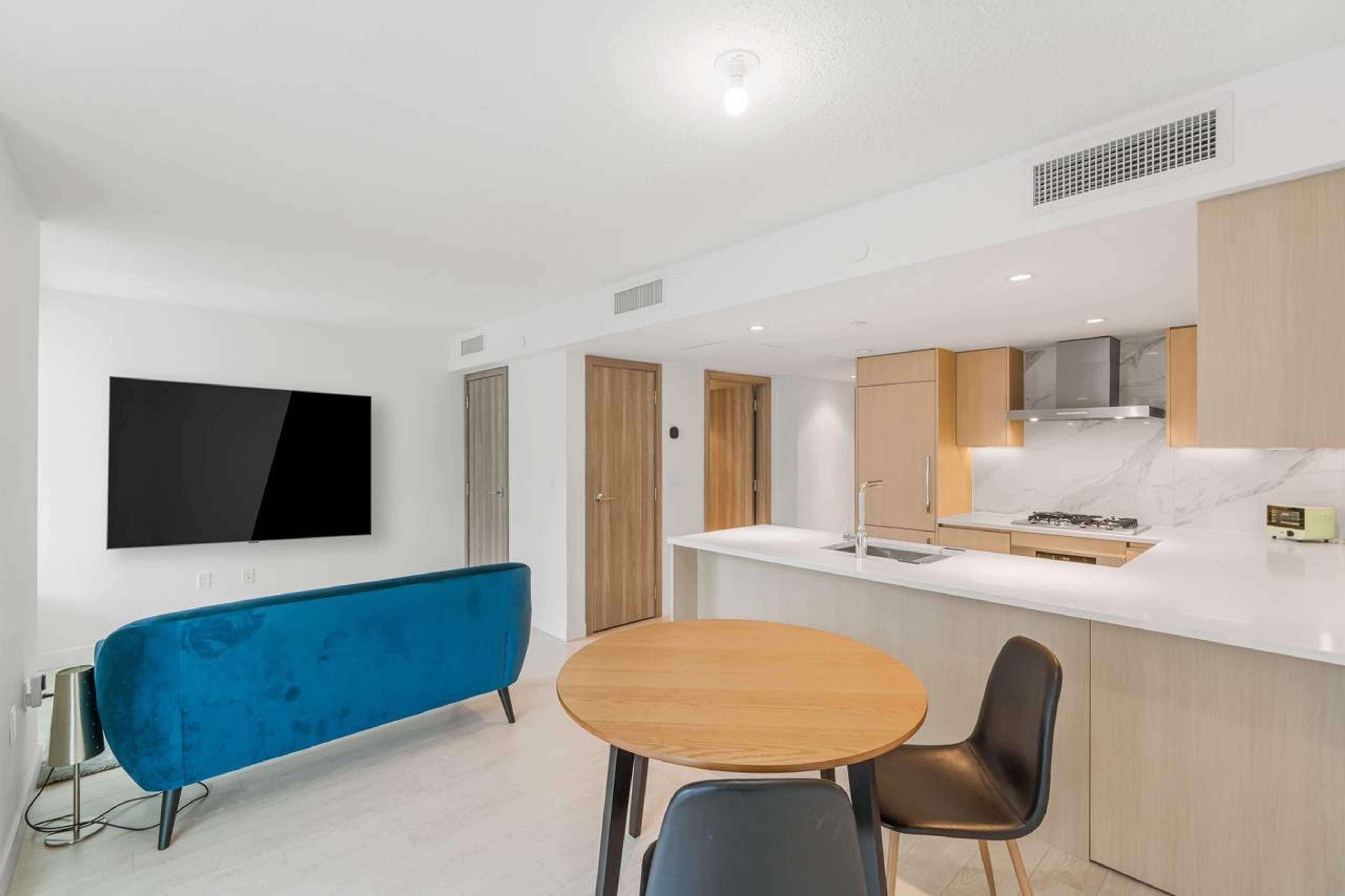 #908 8555 CAPSTAN WAY - Main Image