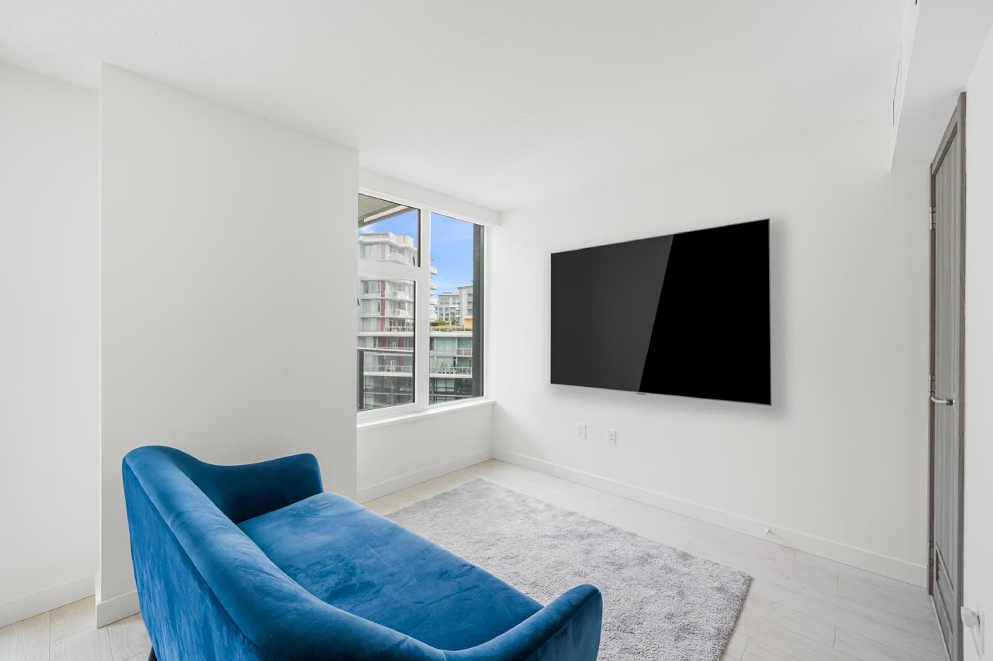 #908 8555 CAPSTAN WAY - 9