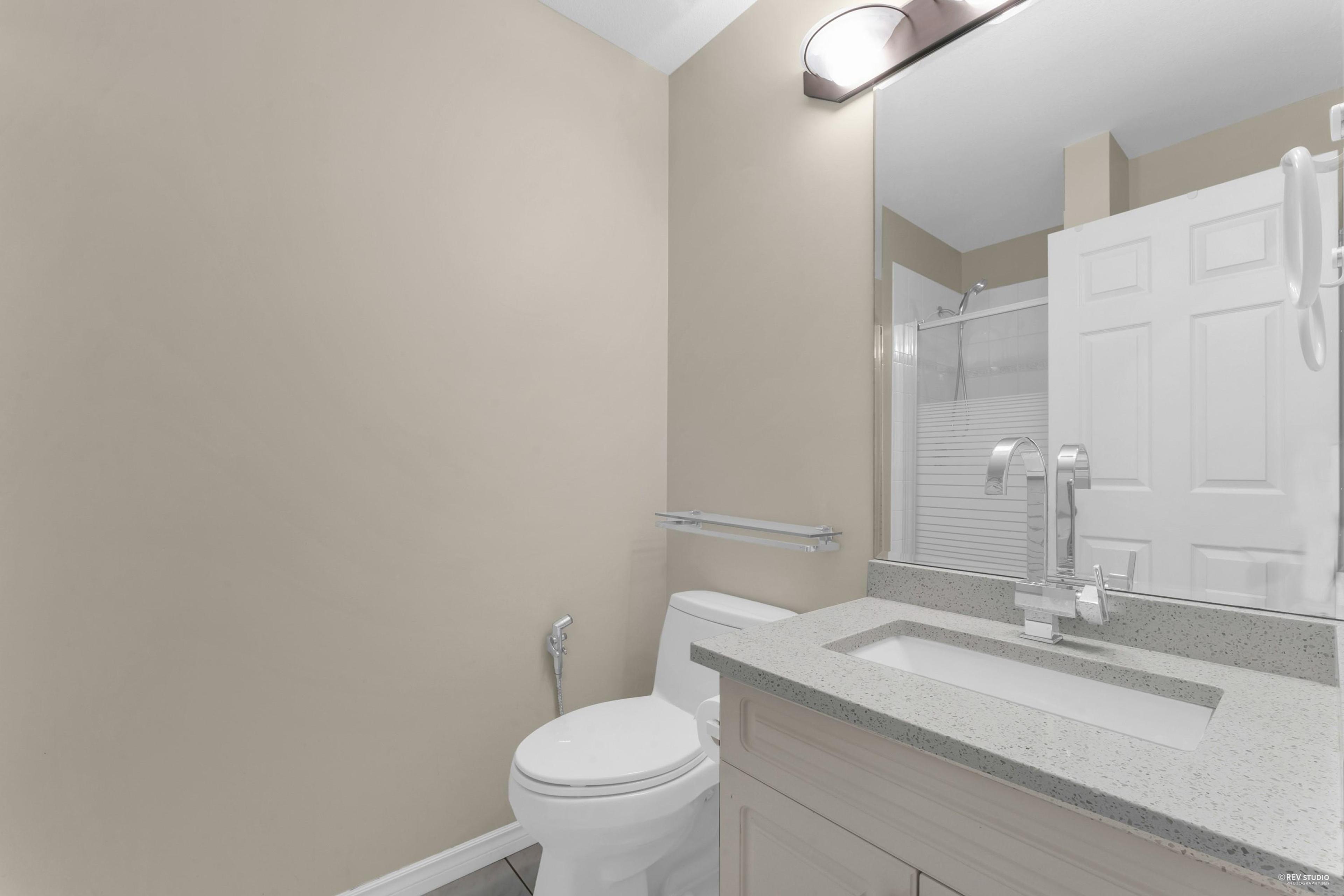 15674 101A AVENUE - 19