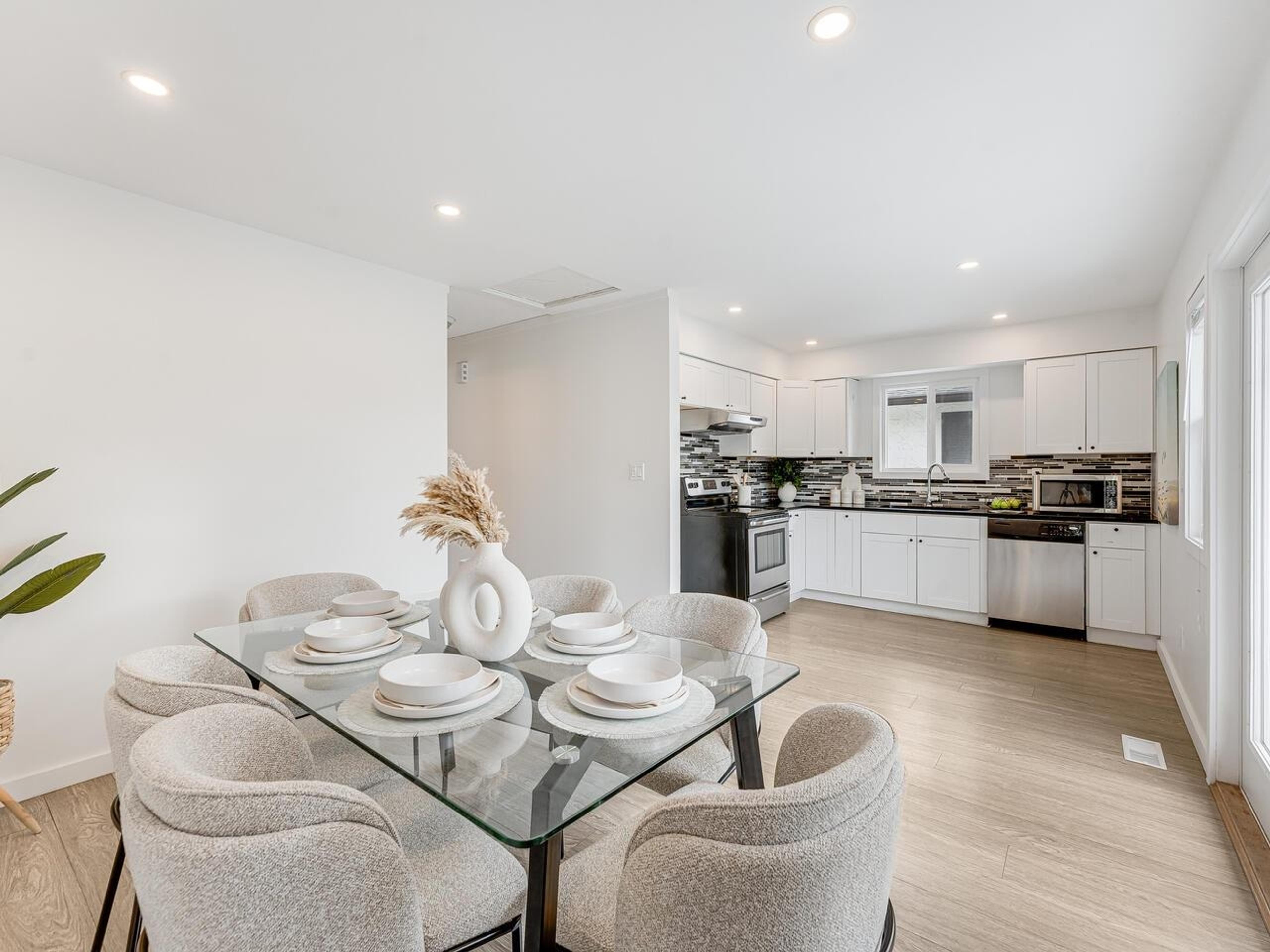 1732 PRAIRIE AVENUE - 11