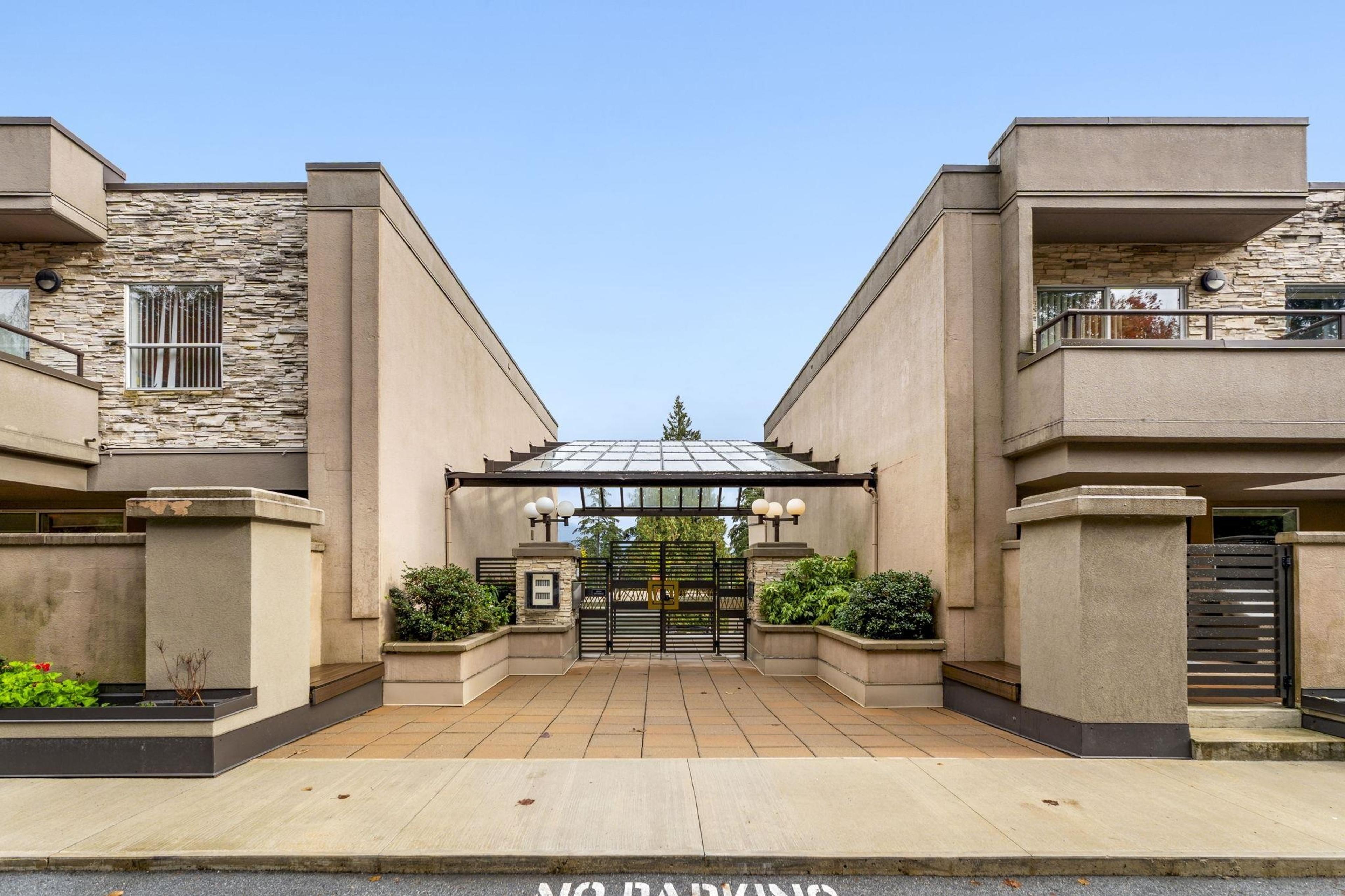 #102 1500 OSTLER COURT - 29