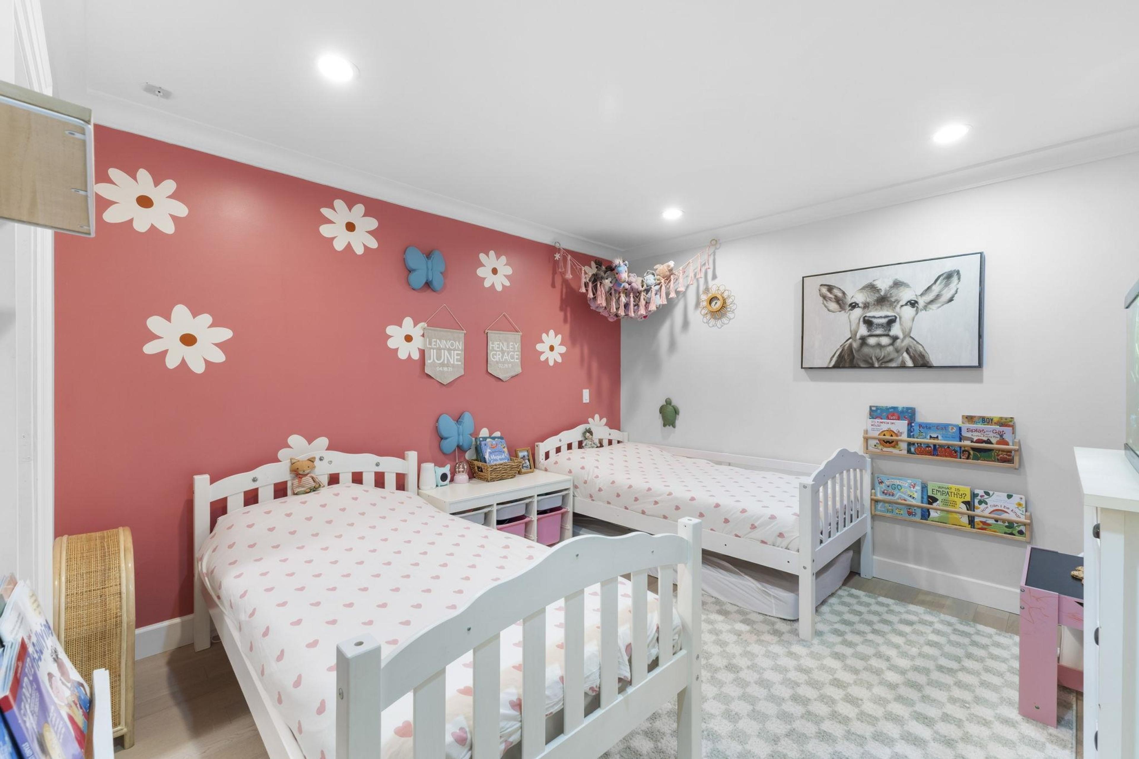 #102 1500 OSTLER COURT - 21