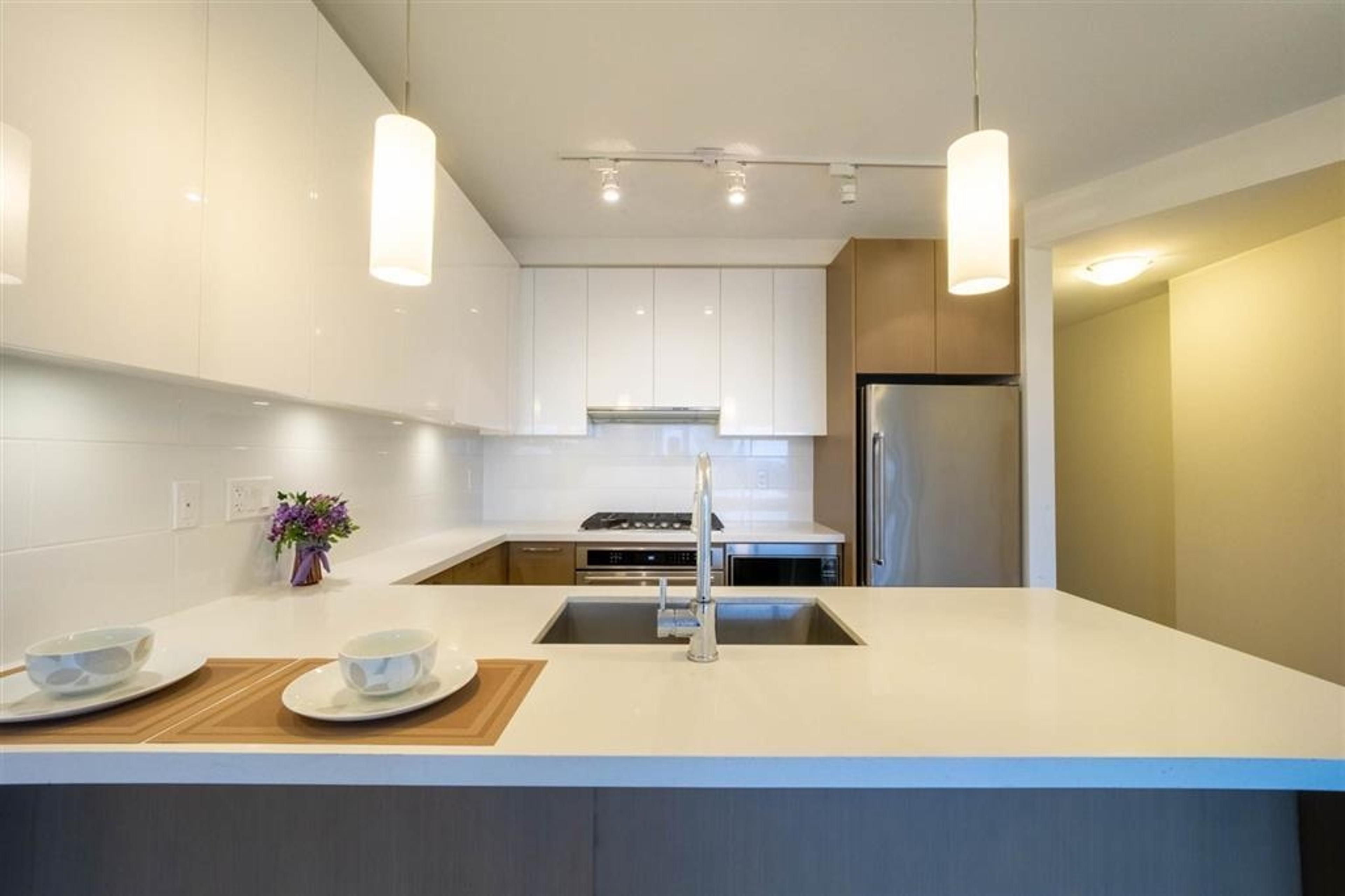 #1905 3080 LINCOLN AVENUE - Image 2