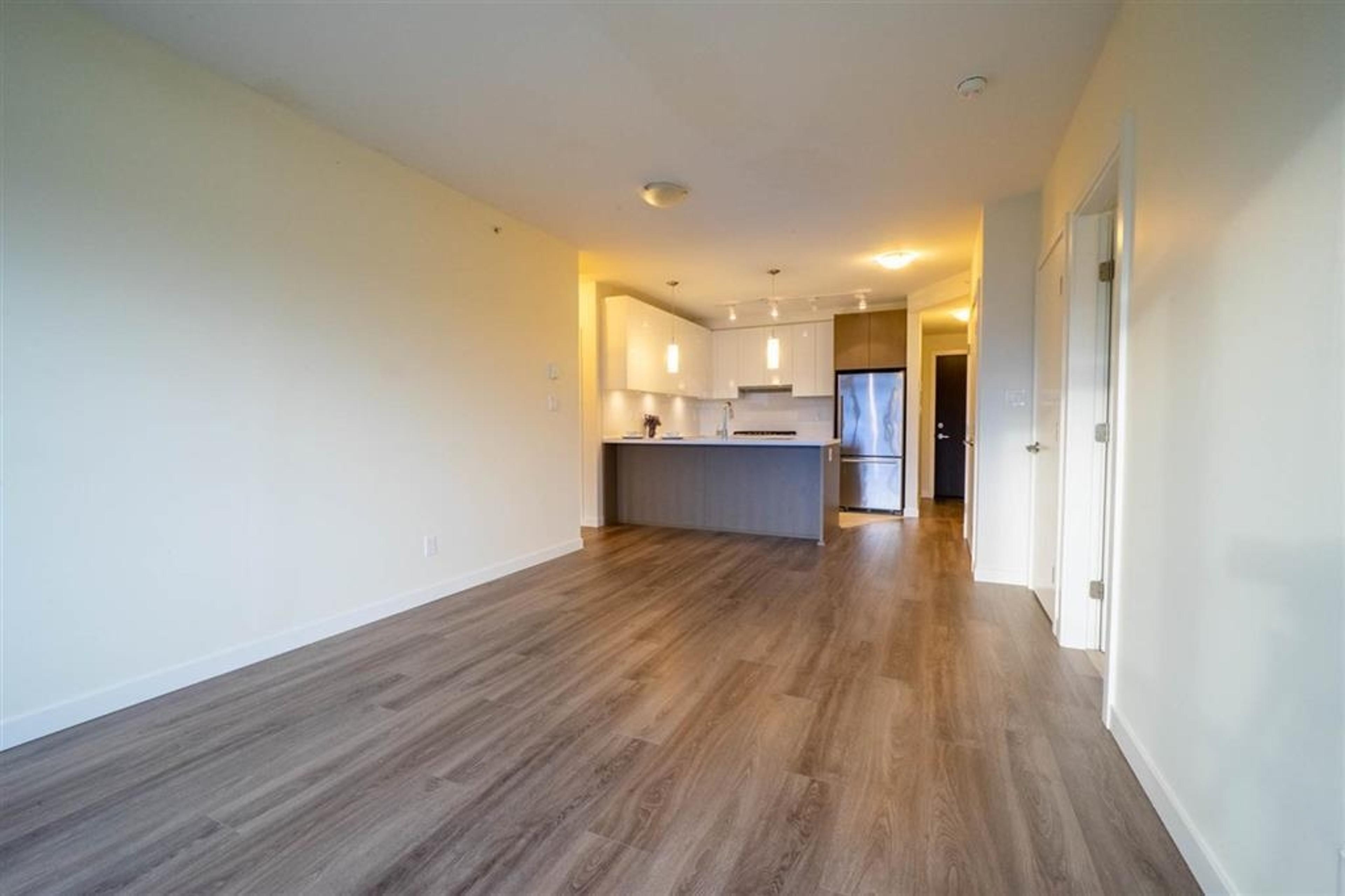 #1905 3080 LINCOLN AVENUE - 7