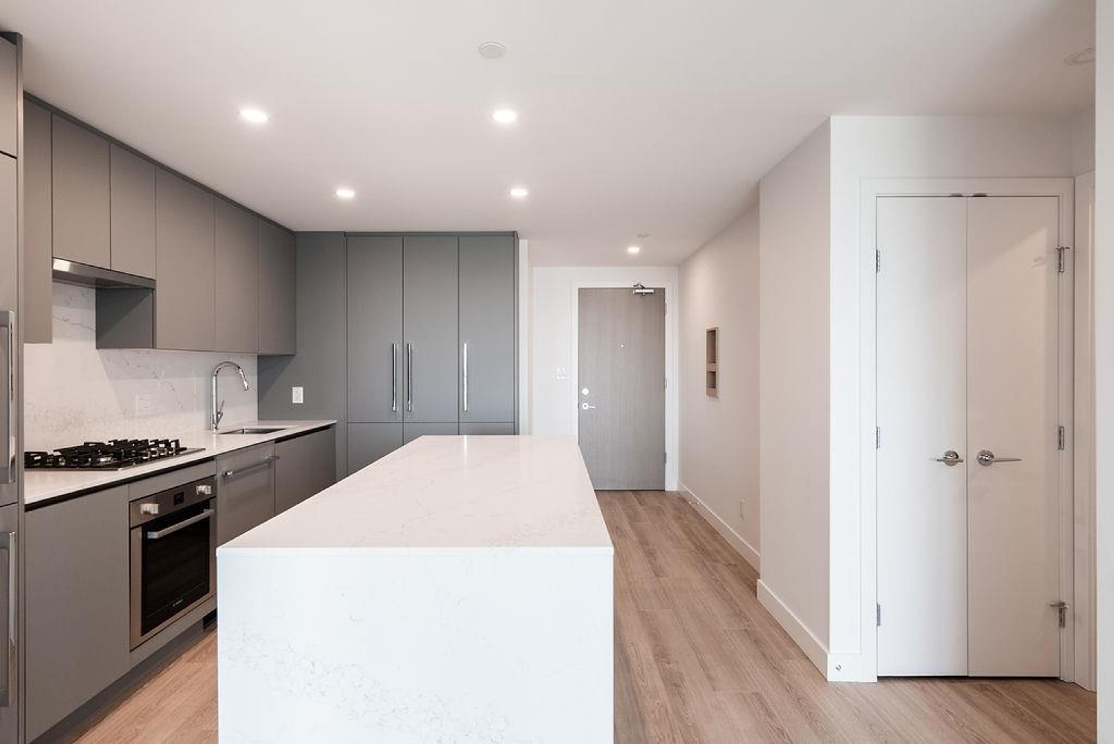 #1201 5593 NO. 3 ROAD - 16