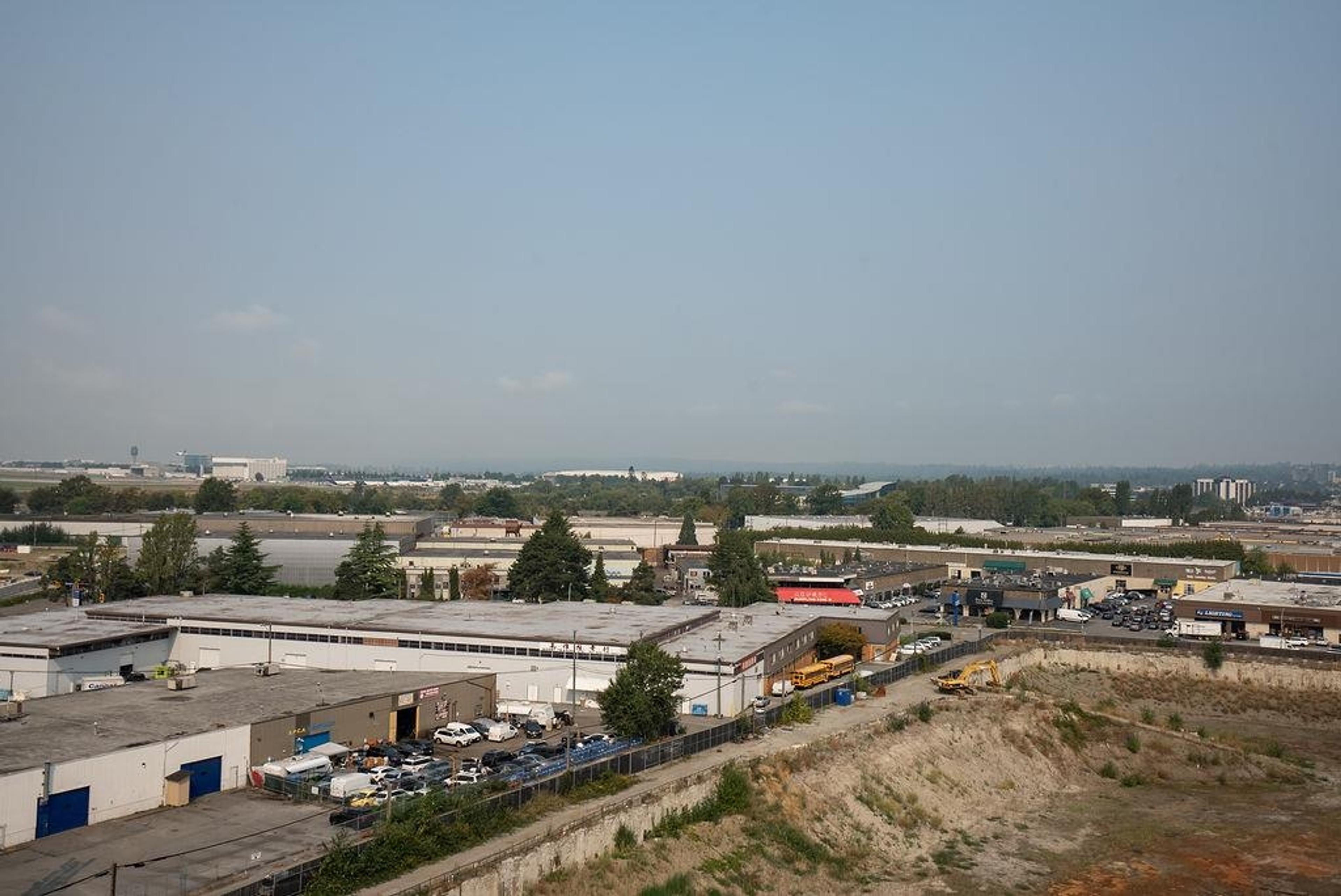 #1201 5593 NO. 3 ROAD - 28