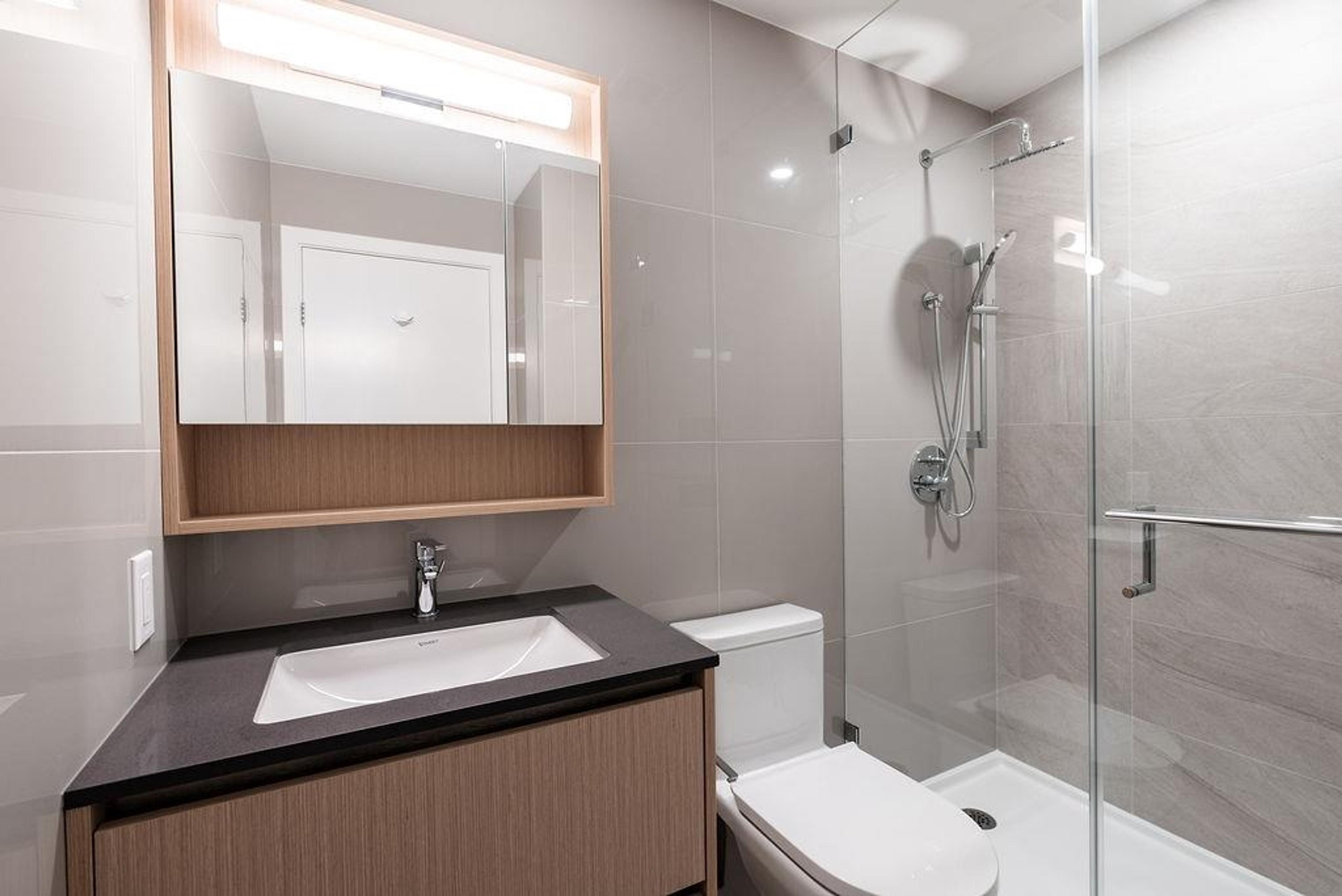 #1201 5593 NO. 3 ROAD - 20