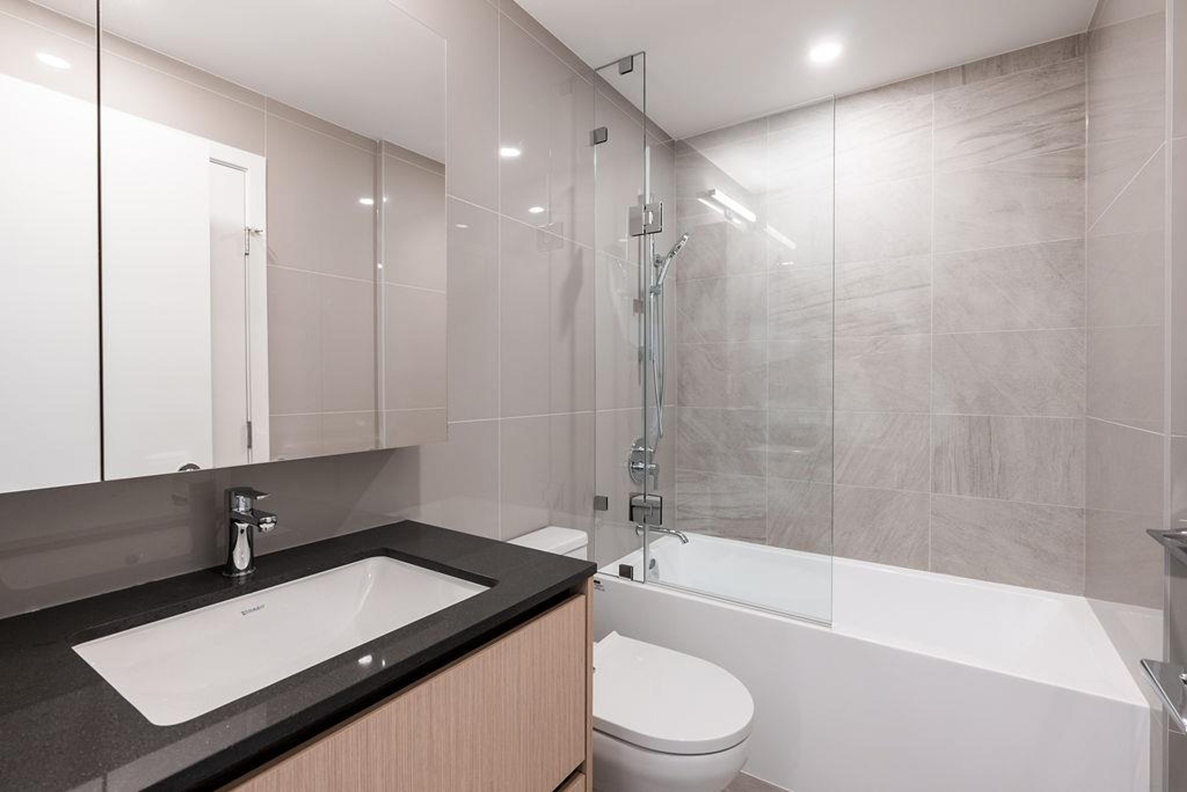 #1201 5593 NO. 3 ROAD - 24