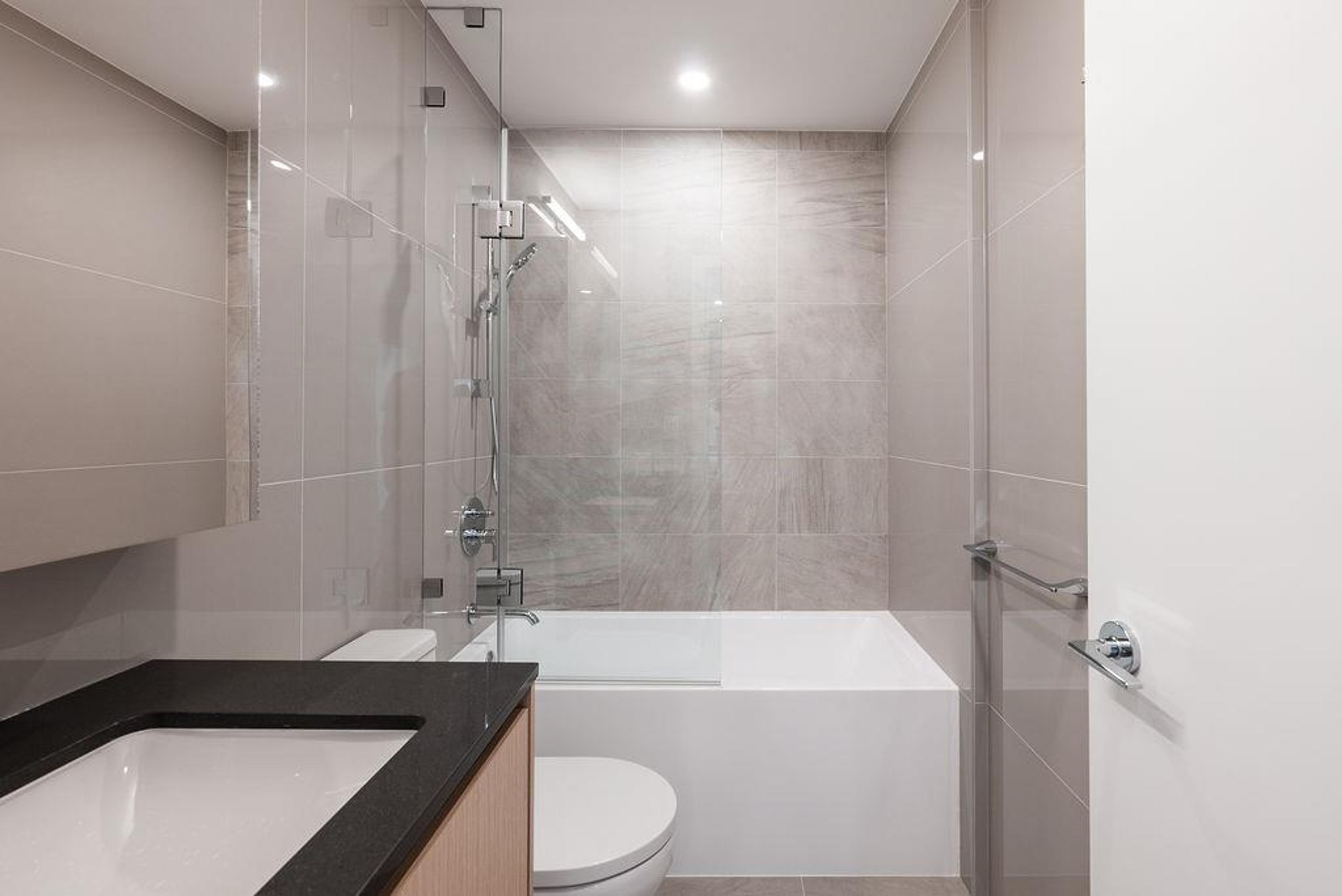 #1201 5593 NO. 3 ROAD - 25