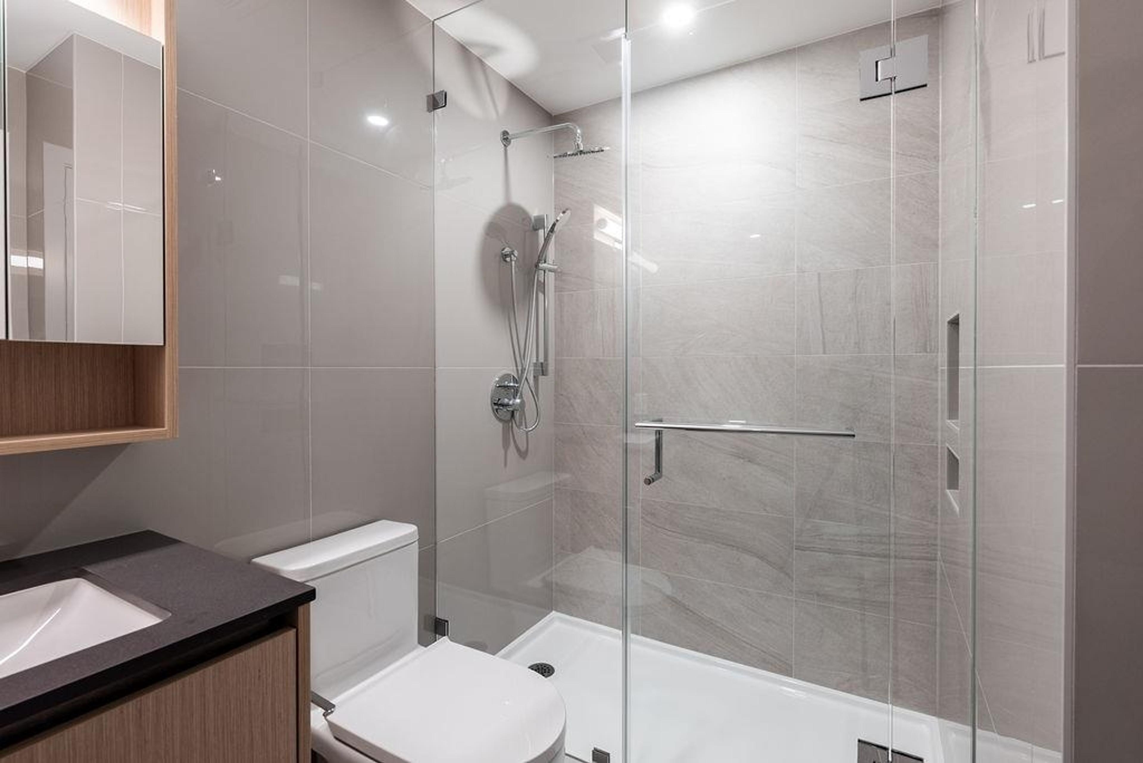 #1201 5593 NO. 3 ROAD - 21