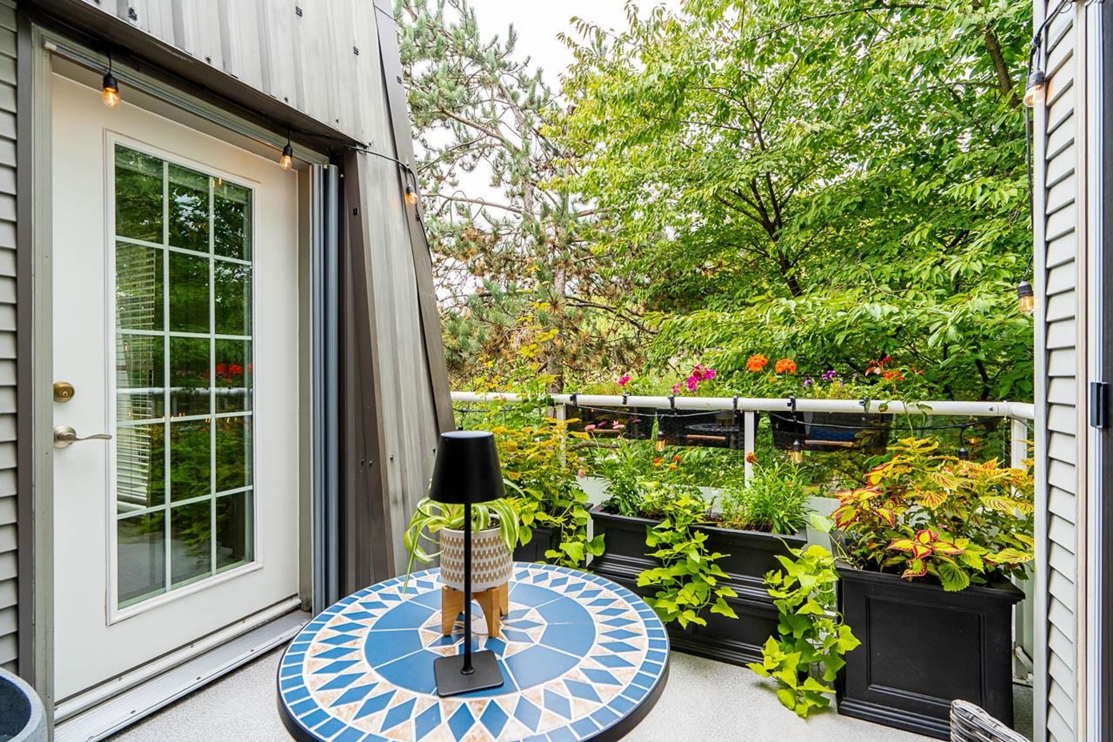 #505 60 RICHMOND STREET - 27