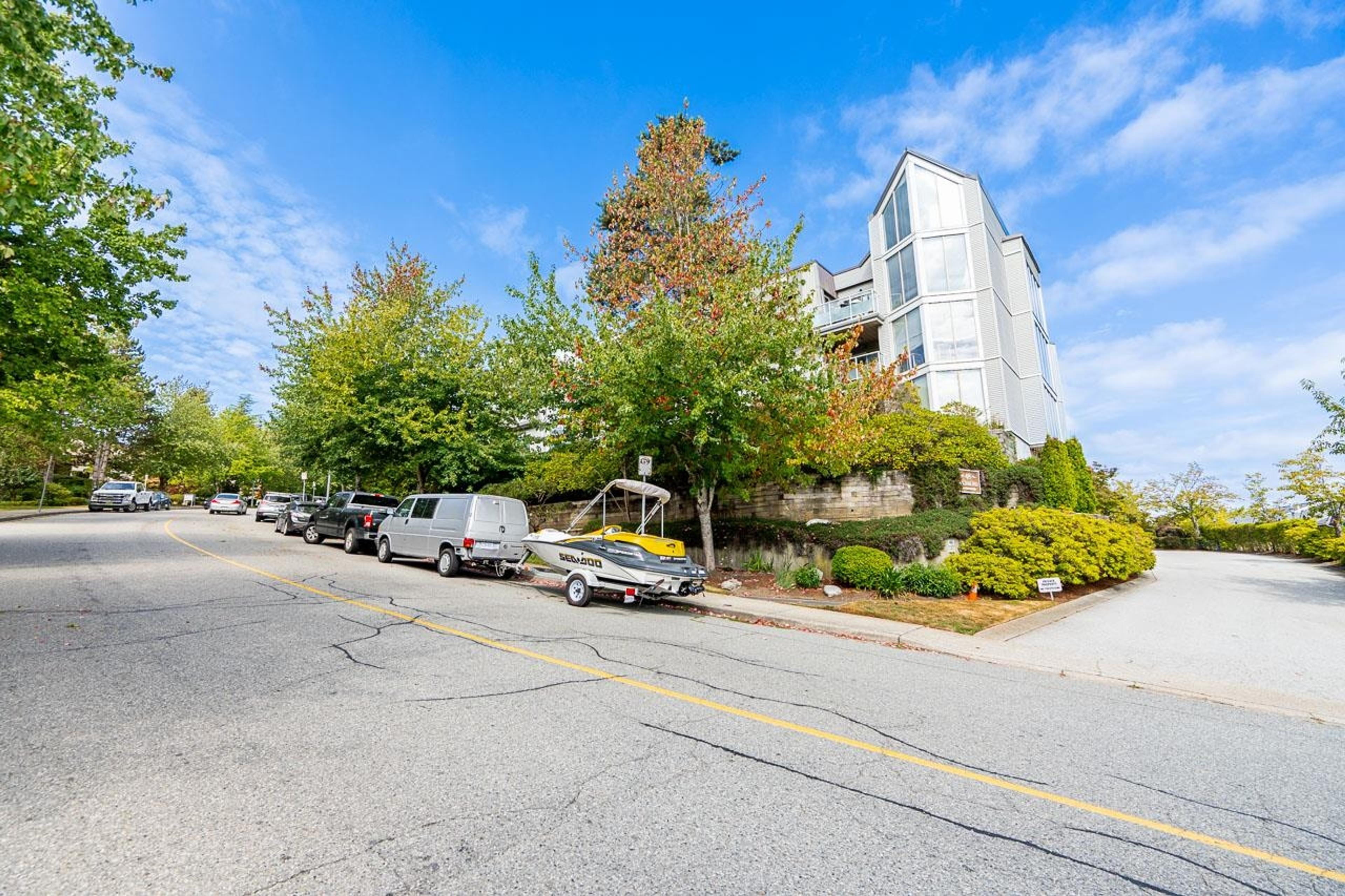 #505 60 RICHMOND STREET - Image 3