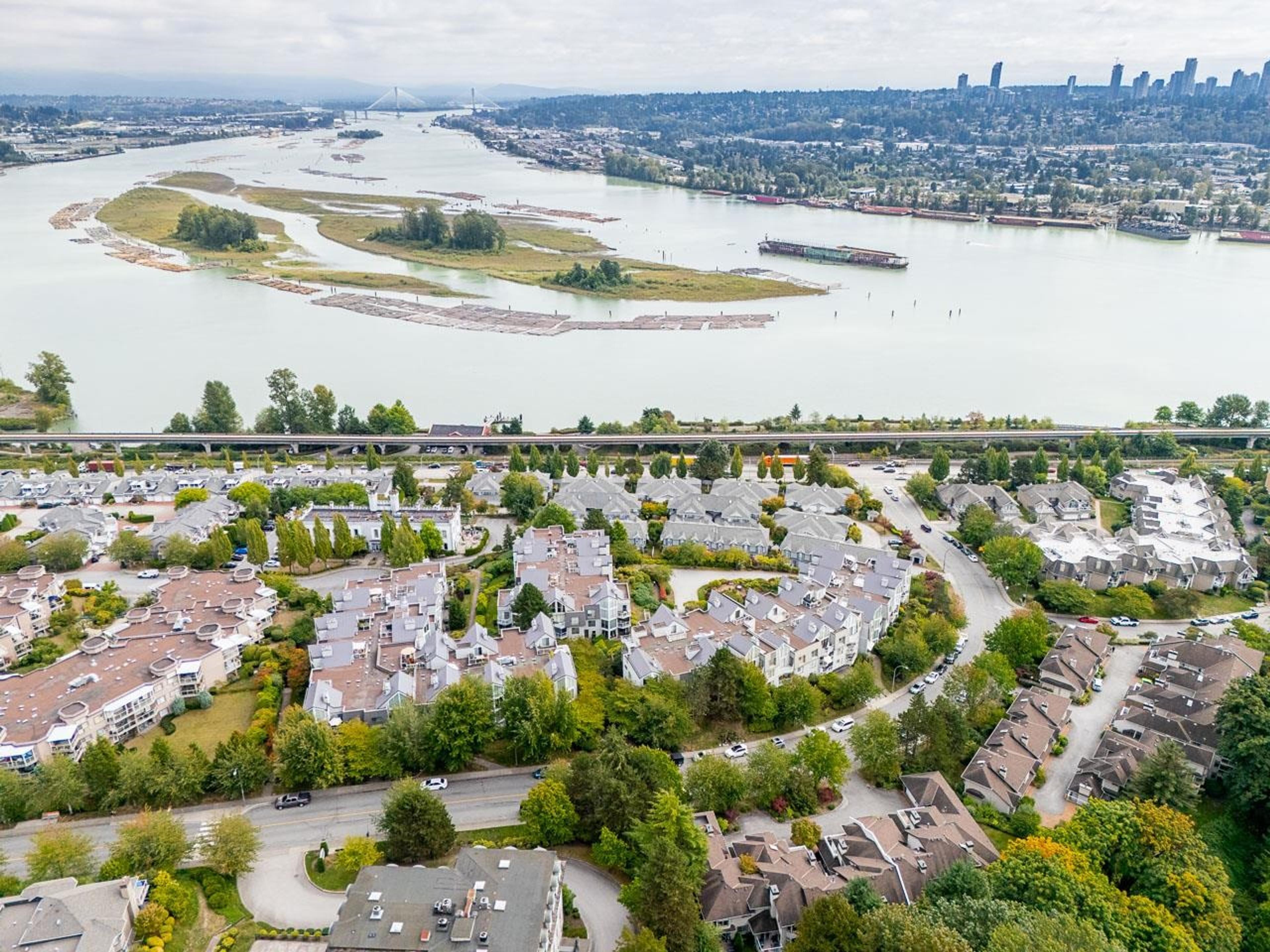 #505 60 RICHMOND STREET - 30